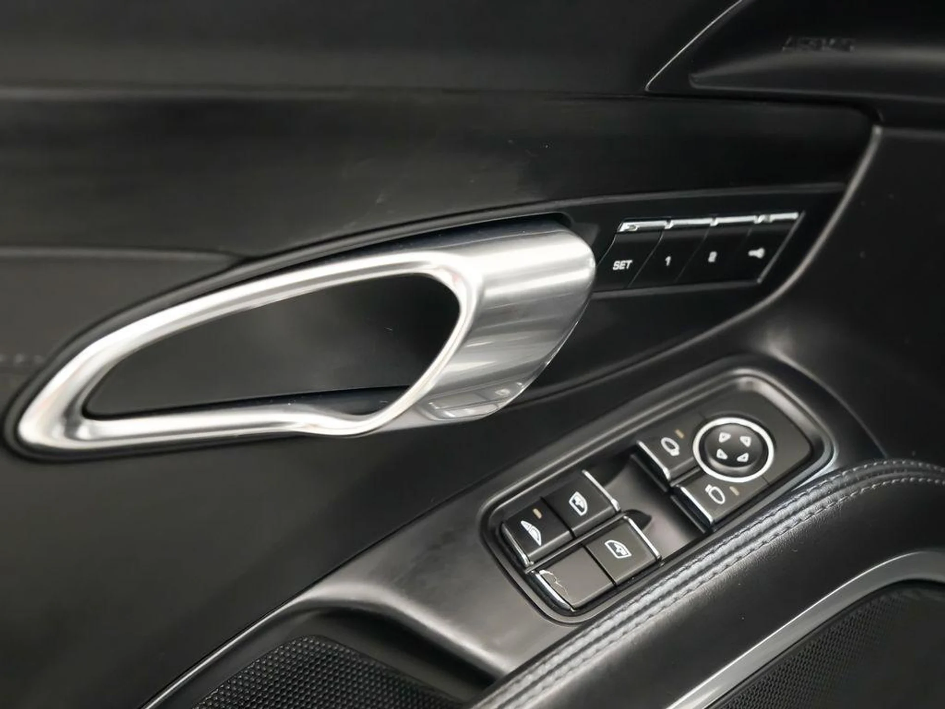 mph018_2920552813_k8jlh_Ek_q_Gzm_MU_Cr_JT_5_Ll_LAQ_Qg_M_f1a26a5d22