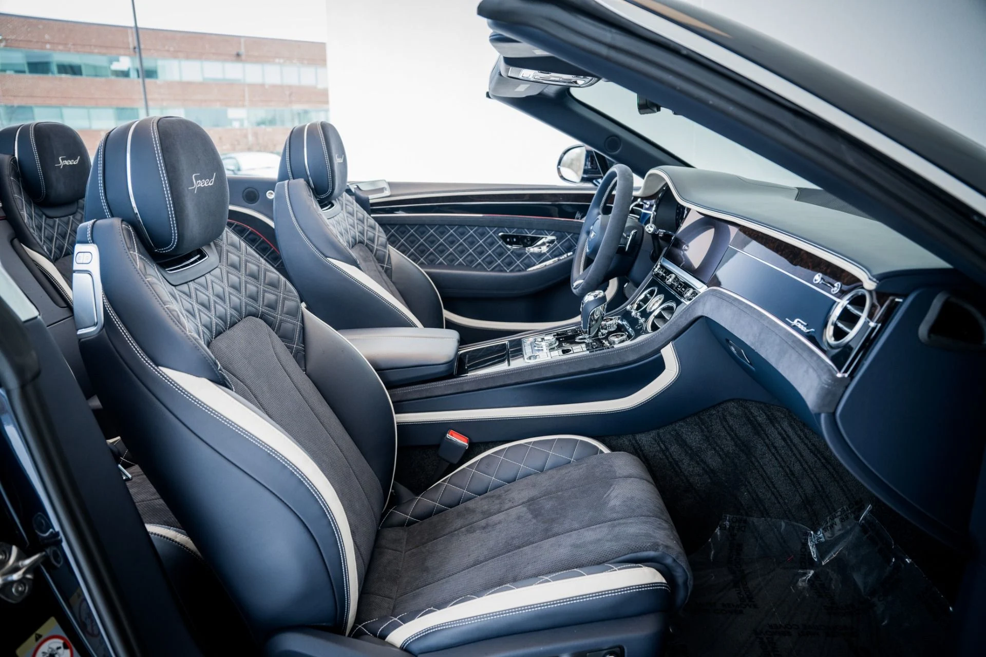 mph018_2925892177_Used_2022_Bentley_Continental_GTC_Speed_1670446304_df64d48584