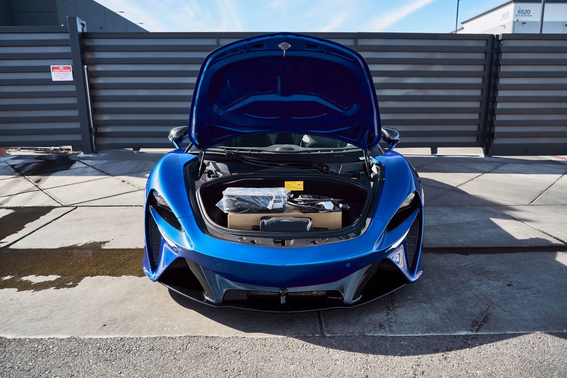 mph018_2928607914_Used_2025_Mc_Laren_Artura_1769567589_7447fb2e5b