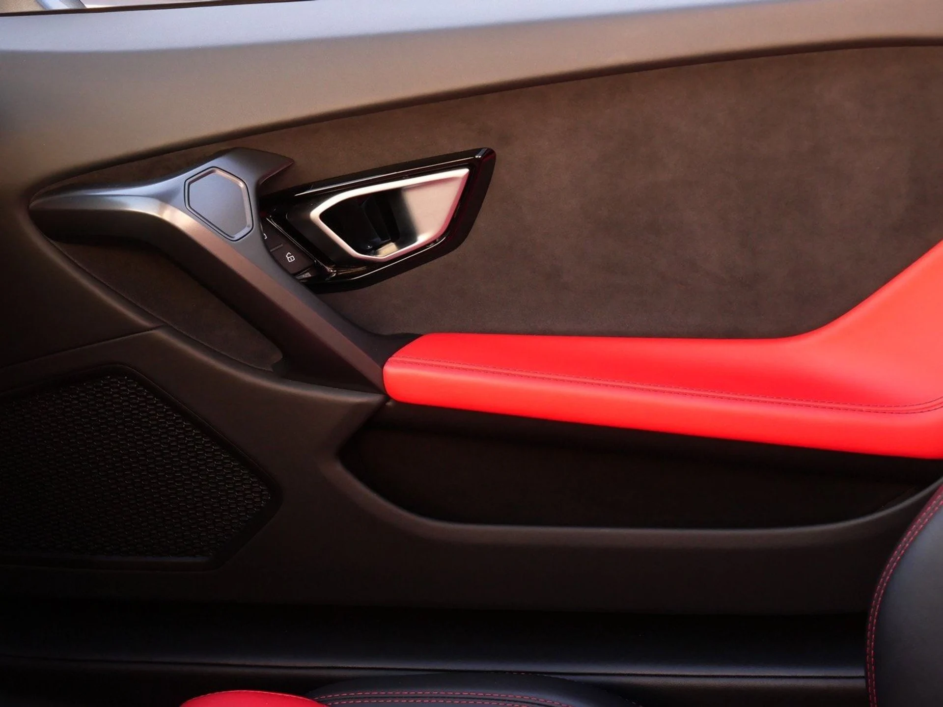 mph018_2928909516_2cf1cd29f62d45714d8eef8d17e88d80x_aa50231237