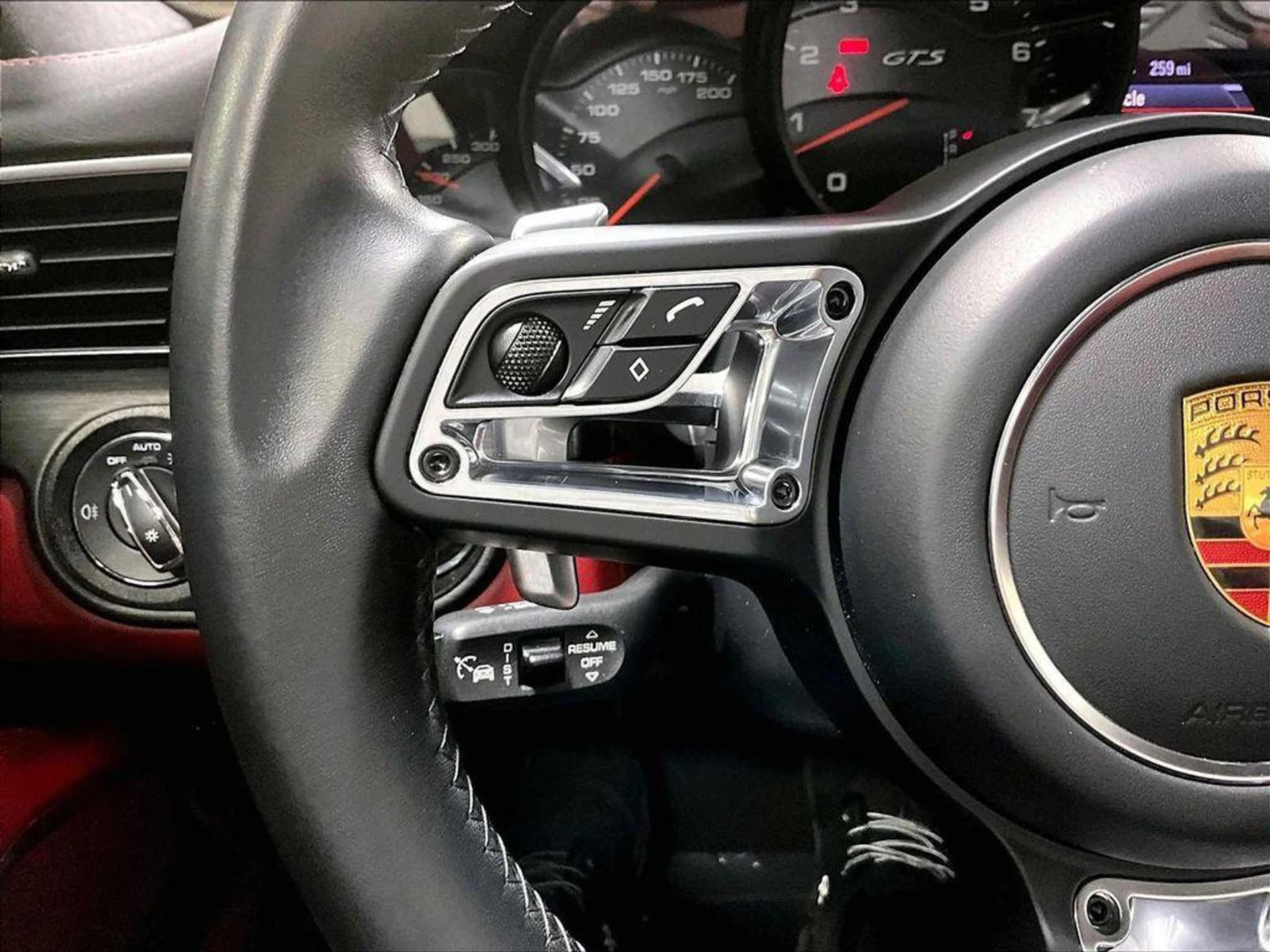 mph018_2930366046_bcq_DFX_638_E66e_Ywlea_N_Fypz_Us38_91dd42a80f