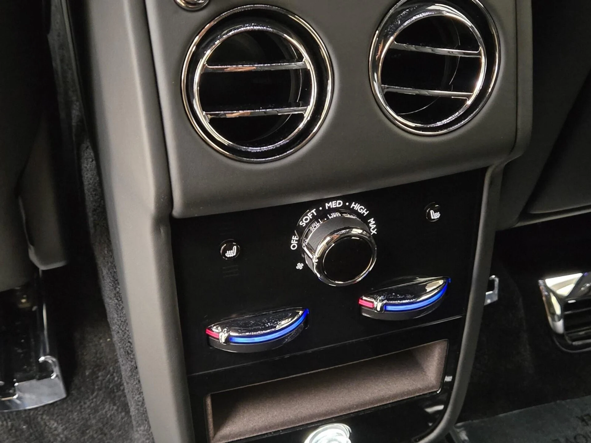 mph018_2932300990_New_2026_Rolls_Royce_Cullinan_1776489337_601147e81d