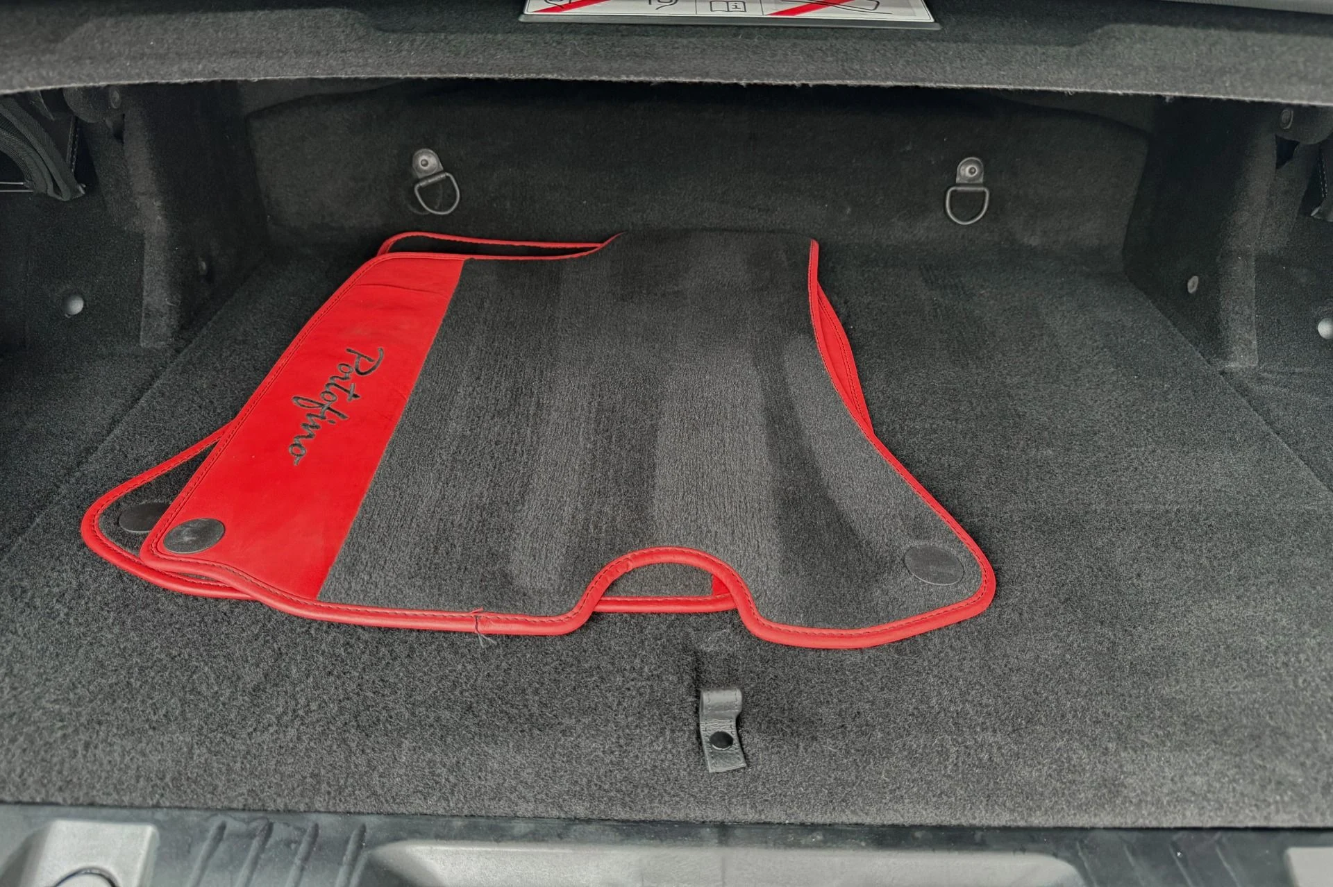 mph018_2934603764_Used_2020_Ferrari_Portofino_591_Horsepower_Two_Tone_Interior_1782839445_272acfc6f4