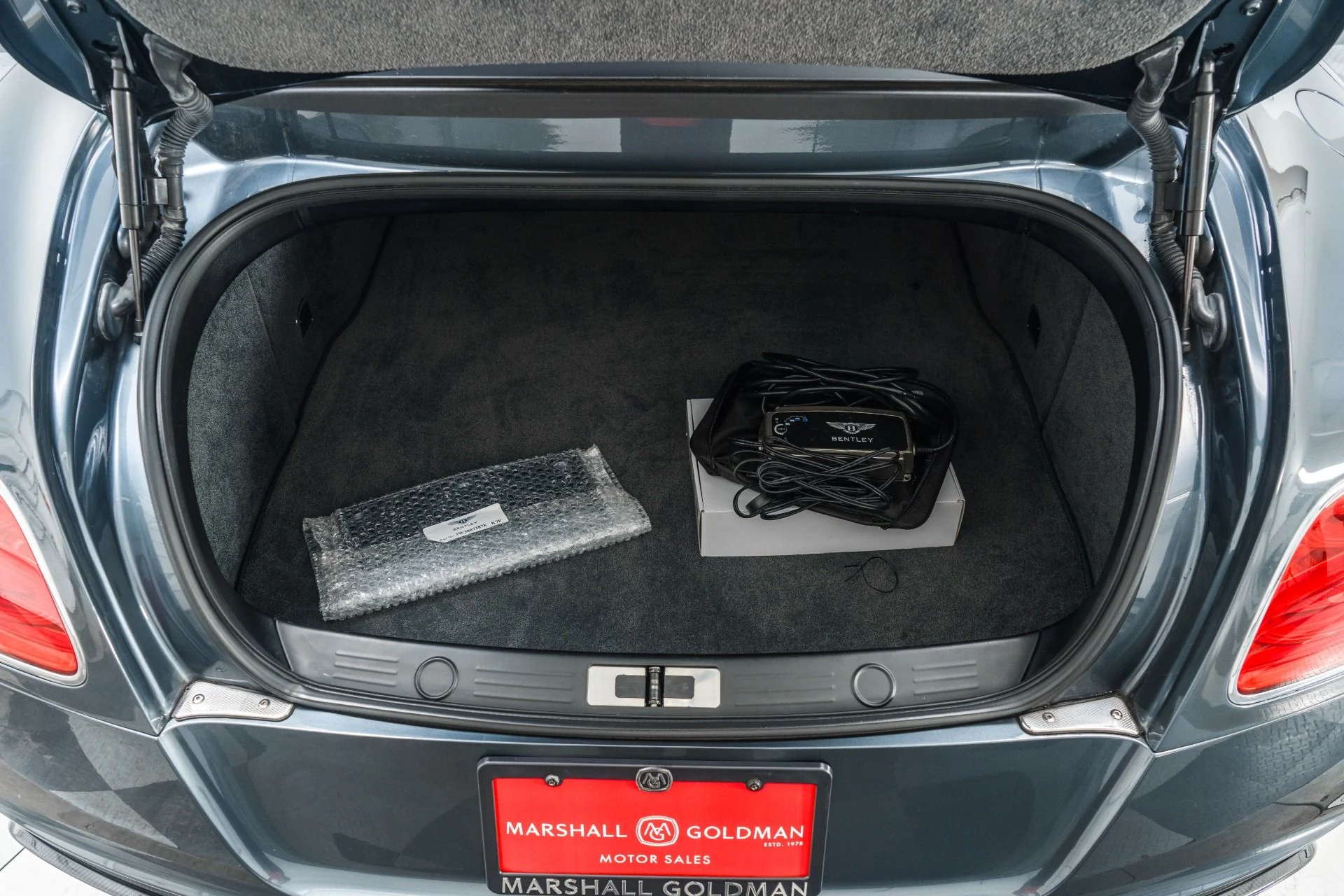 mph018_2935780145_Used_2013_Bentley_Continental_GT_Speed_Carbon_Fiber_Veneers_Beautiful_Color_Combination_1768424595_818c9930e5