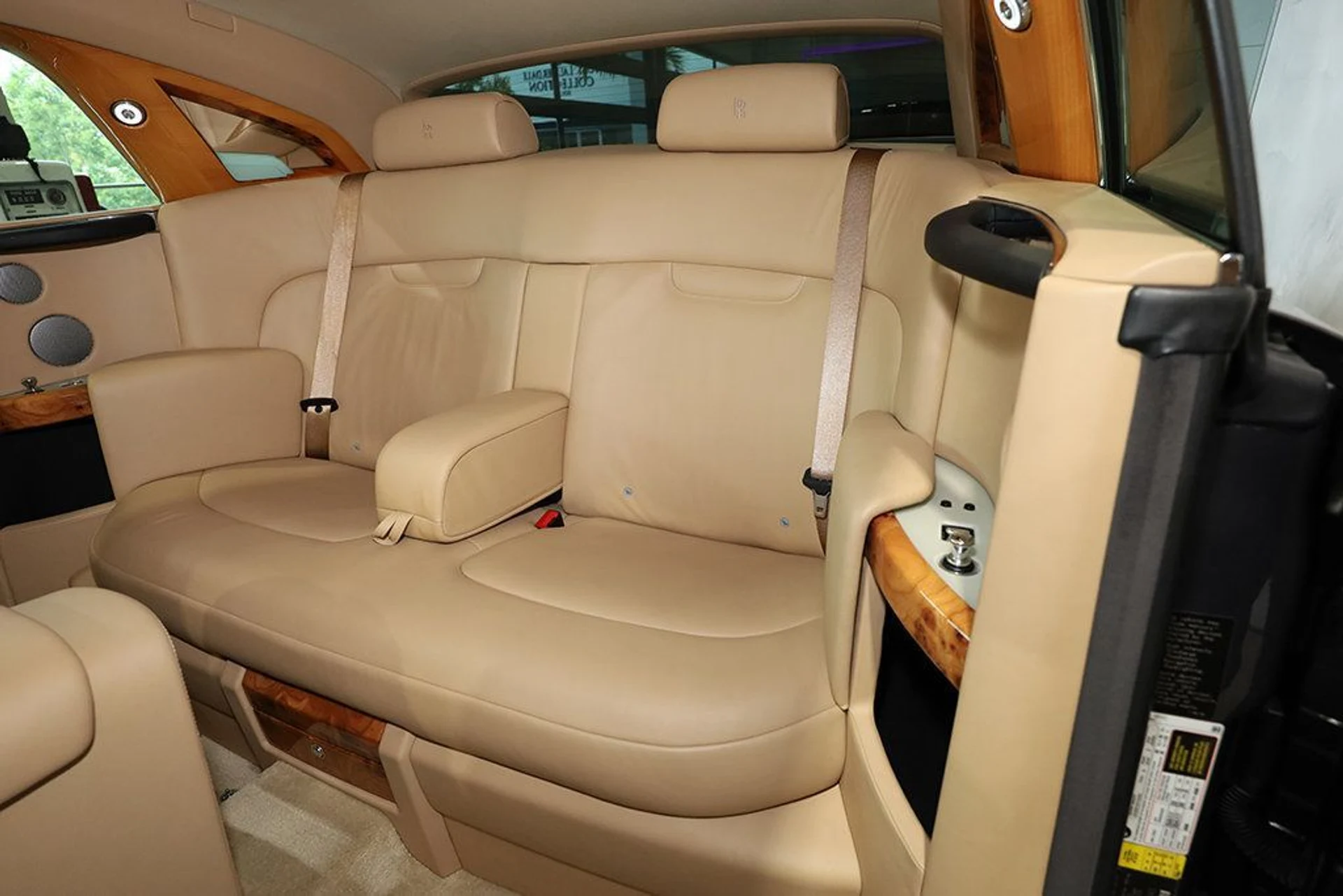 mph018_293838645_used_2010_rolls_royce_phantom_coupe_2drcoupe_9689_23022670_19_1024_c1dfb53e3d
