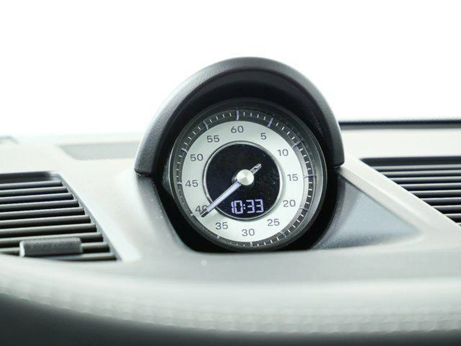 mph018_2941634403_i_cg_D9eddf_Bxtl_G4vw_Io_O_He_HINY_f1bd45786b