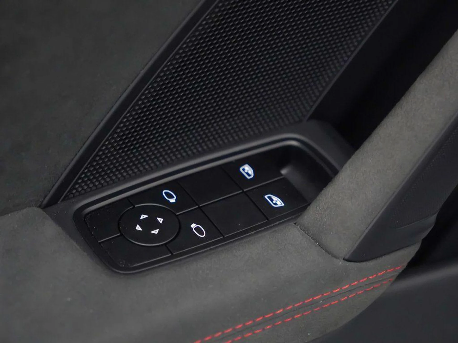 mph018_2944707773_euq63l_E4jgypw3jk_Dc_WV_Cr_TVDM_89b7ed78f5