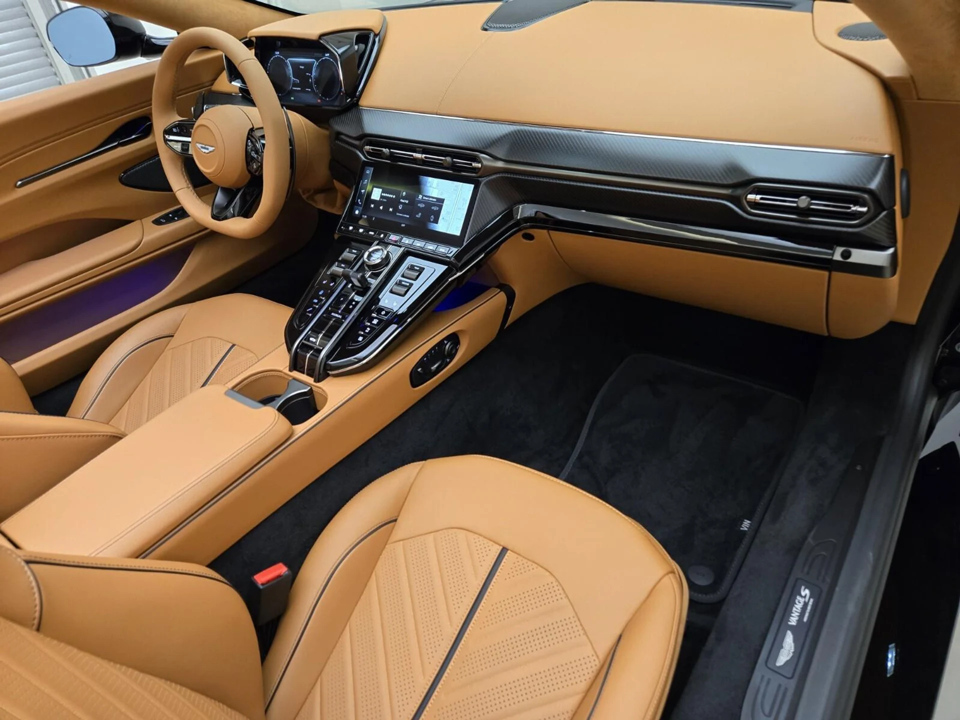 mph018_2949188867_New_2026_Aston_Martin_Vantage_S_1791609369_ea0e4aa36f