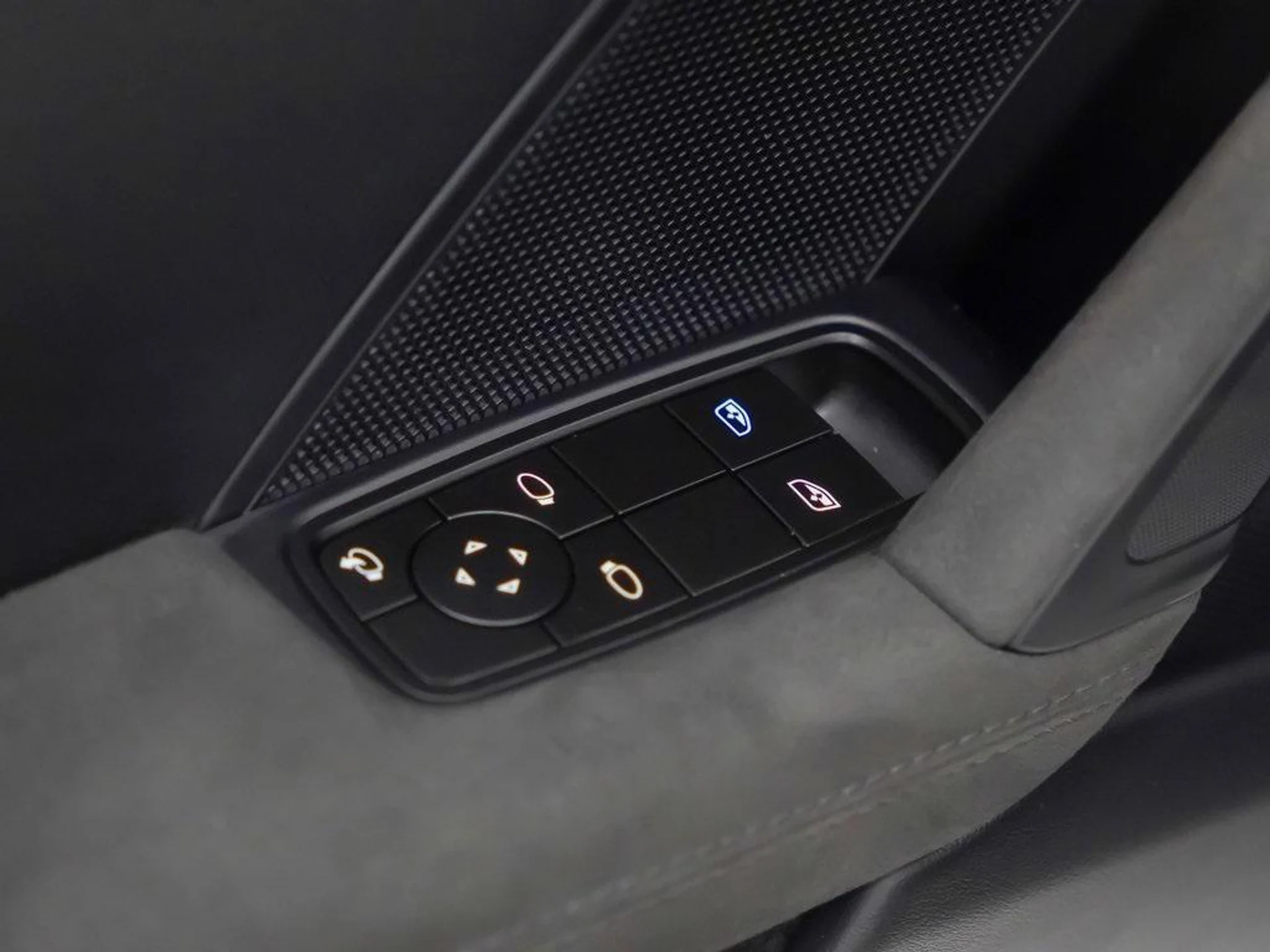 mph018_2949273219_qi4_Qfm2vta4nd390a_Pve_Ss_s_Hd_Q_272ad2bc37