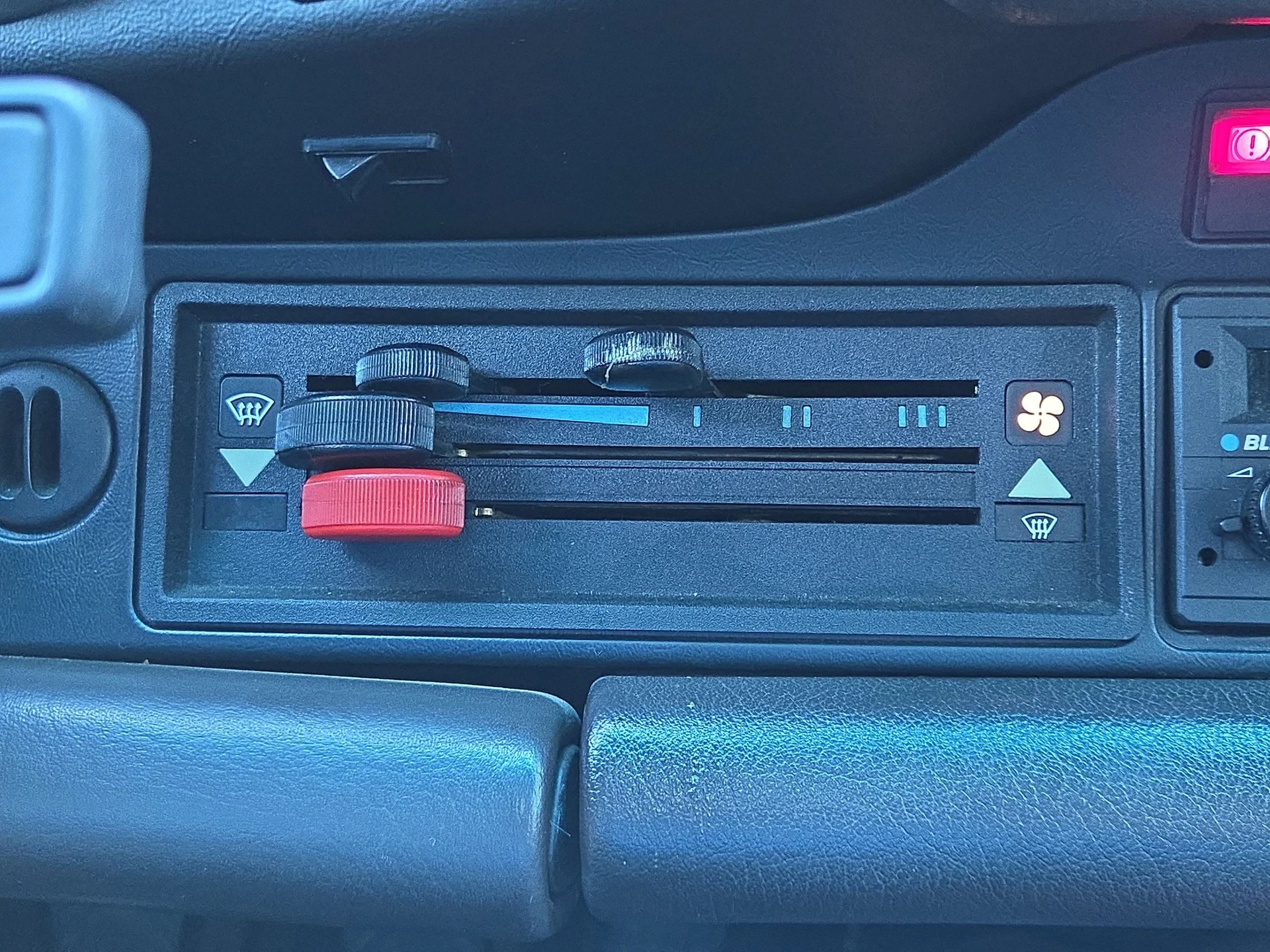 mph018_2949570224_68127f5e8f6f5e36a8f6b0b7eb9bad7cx_7763e37306