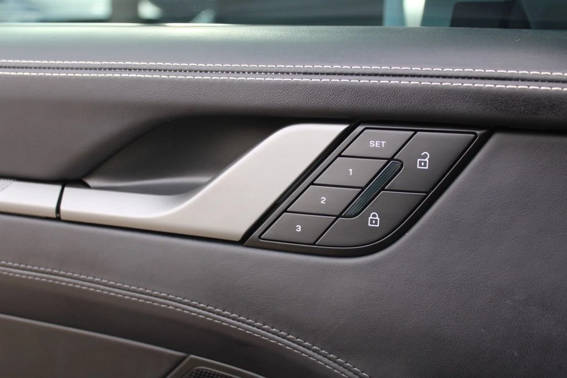 mph018_2963379484_0d78eae0ae57c515299b2842ac81d4ef_9e35f82f21