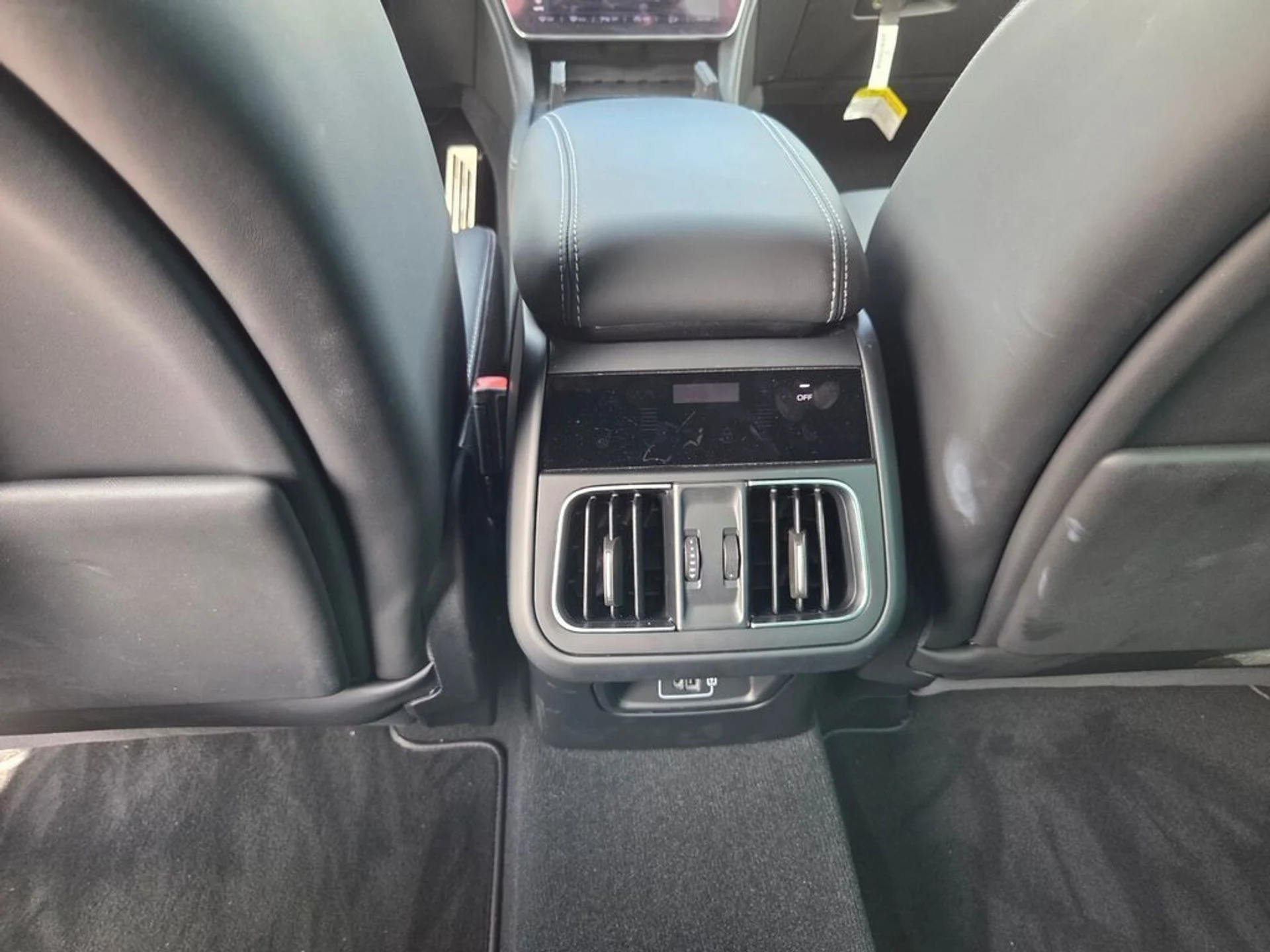 mph018_2971263932_456e7ea8c94bf9b11607104497af2807_aff5fbe859