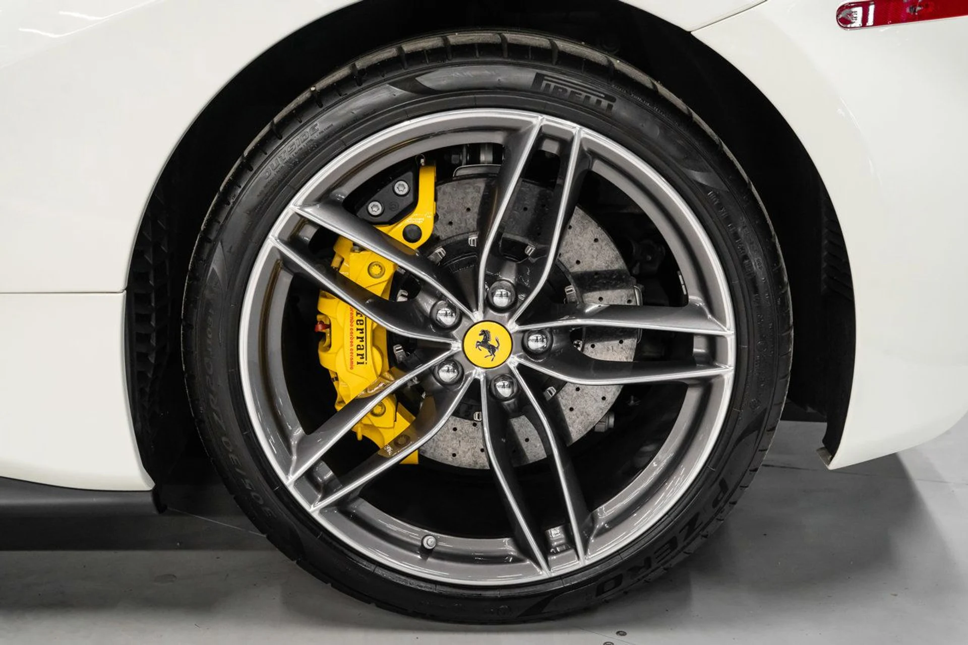 mph018_2981187647_ferrari_488_gtb_2018_773db97b0d