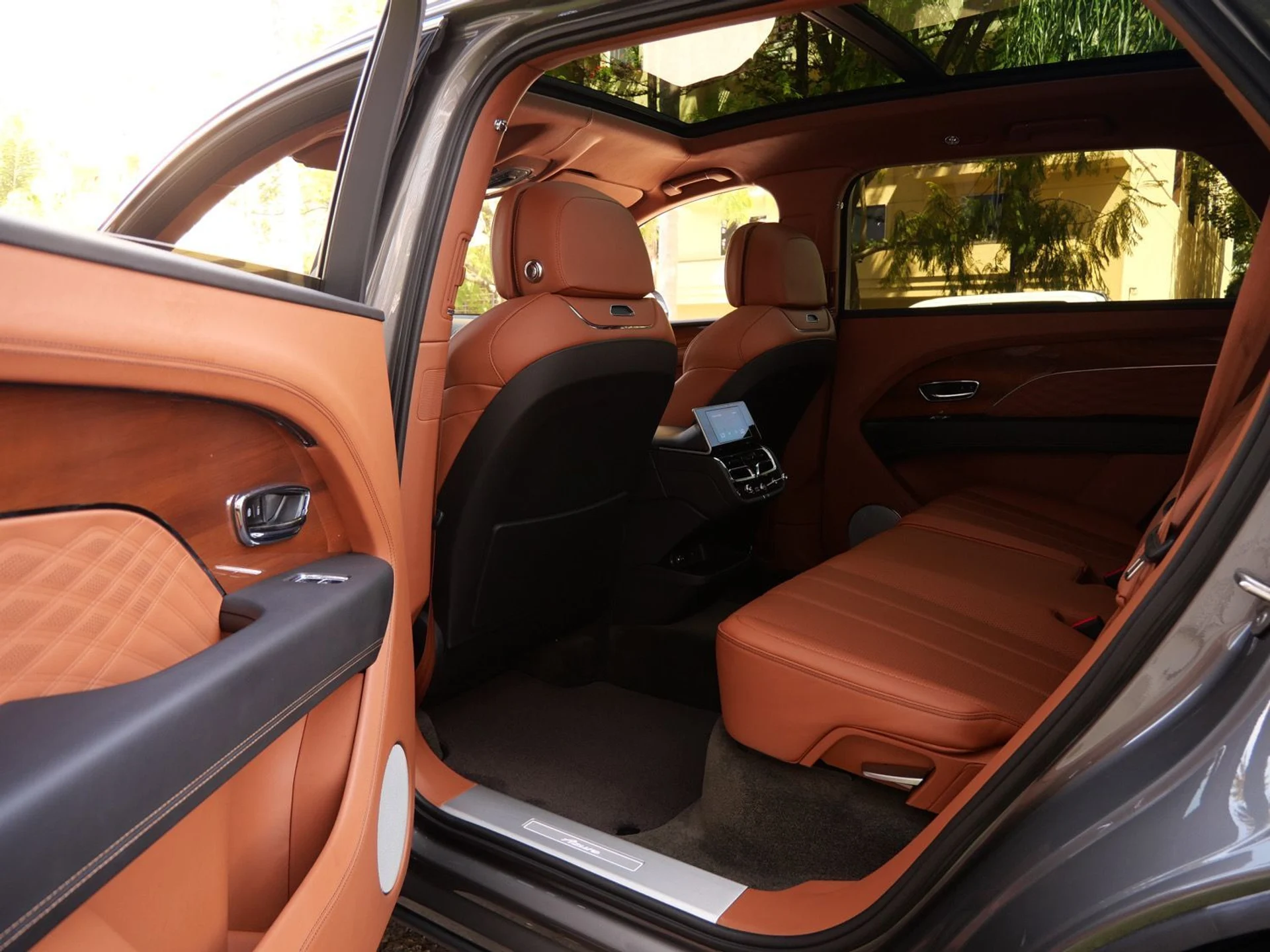 mph018_2981396104_8ea54182199d4b69a32b0cd6d9cf93d4x_3ac69580bc