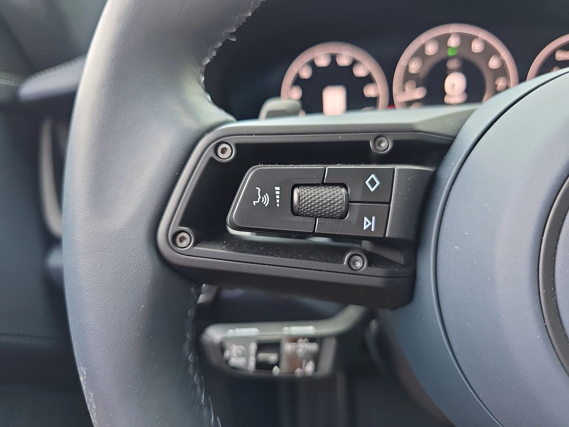 mph018_2981525143_85ccba124661a11421c539c02a69e522x_c72d04adf8