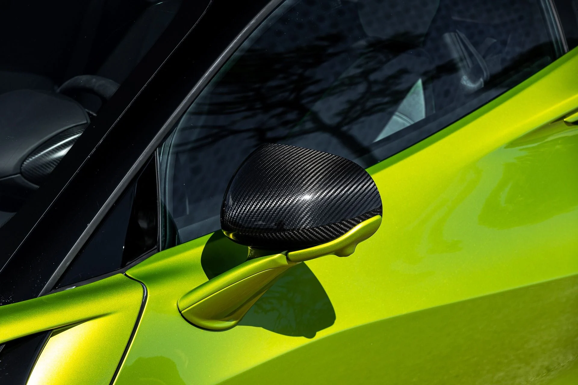 mph018_29870584_287_p19_l_6d970fa203