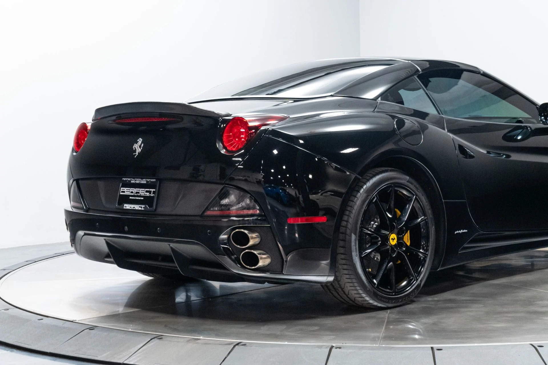 mph018_2992897628_Used_2013_Ferrari_458_Spider_Base_1787598451_4155439cac