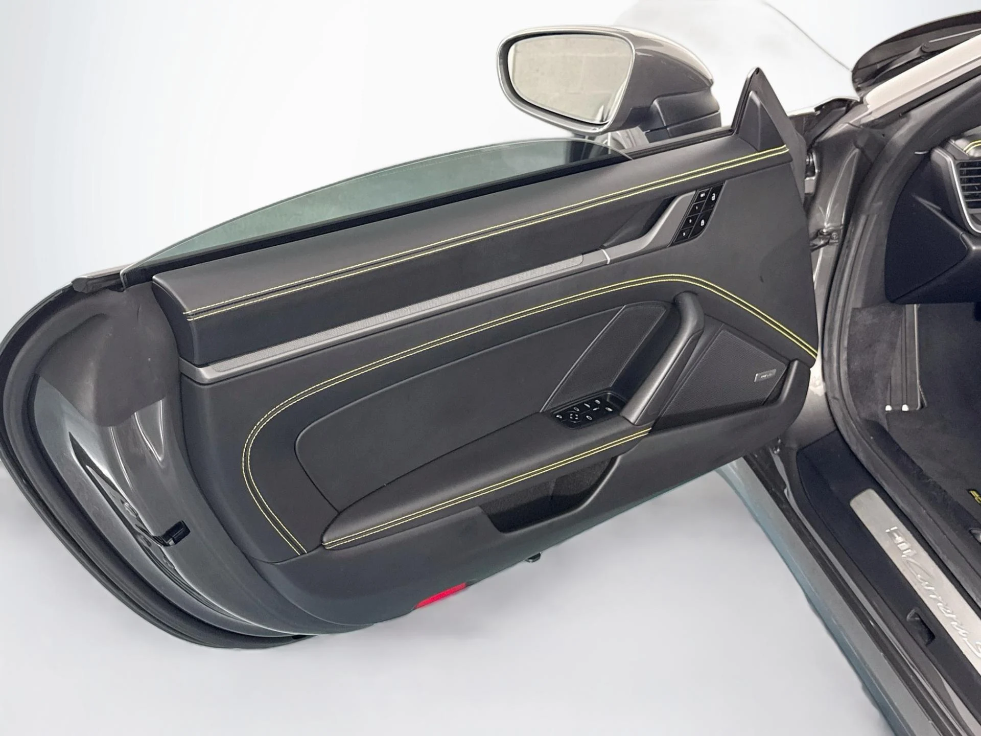 mph018_2998769598_Used_2020_Porsche_911_Carrera_S_1788553588_b98d5bfd84