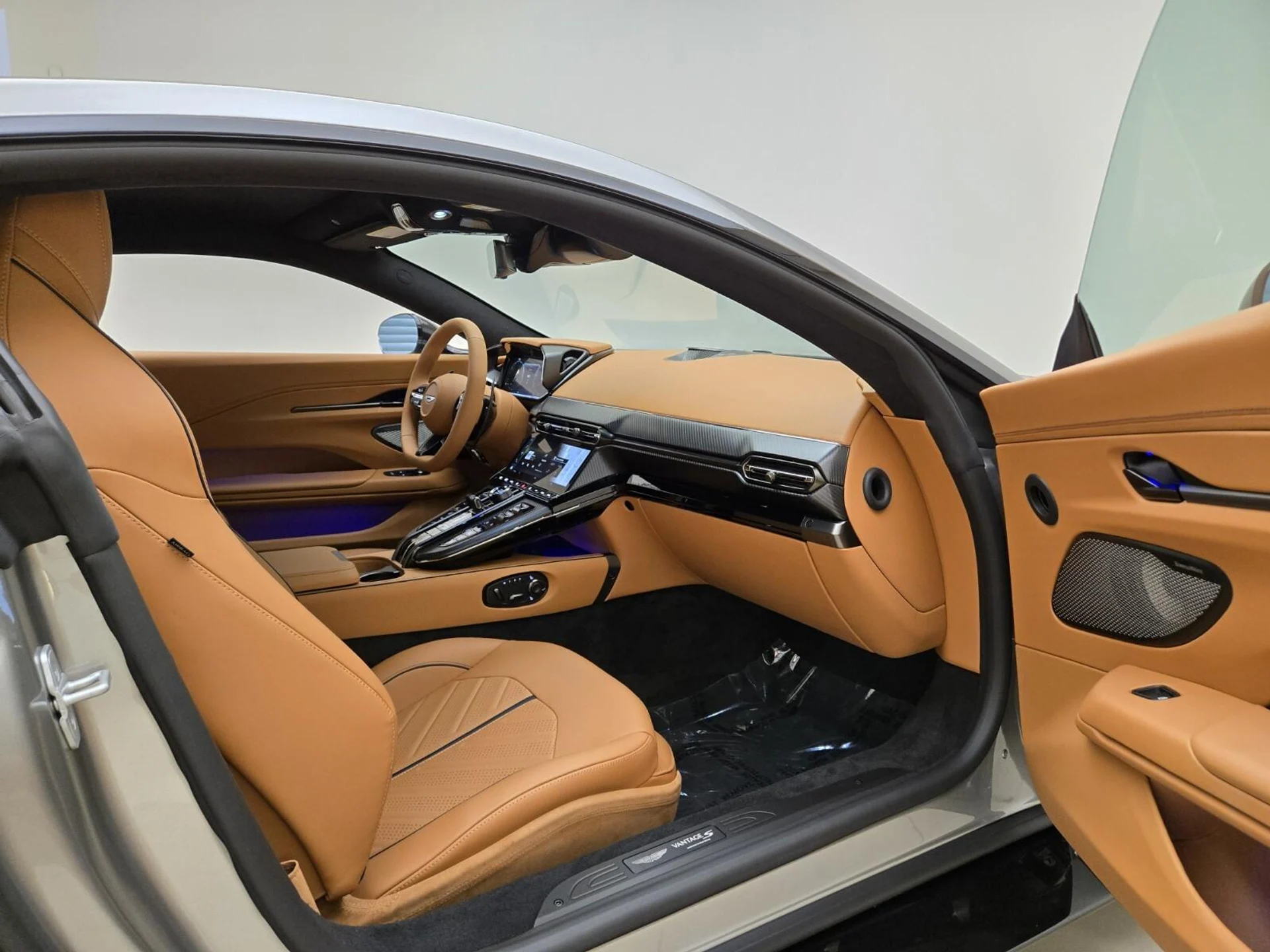 mph018_300642759_New_2026_Aston_Martin_Vantage_S_1781673522_e1d34fd7b8