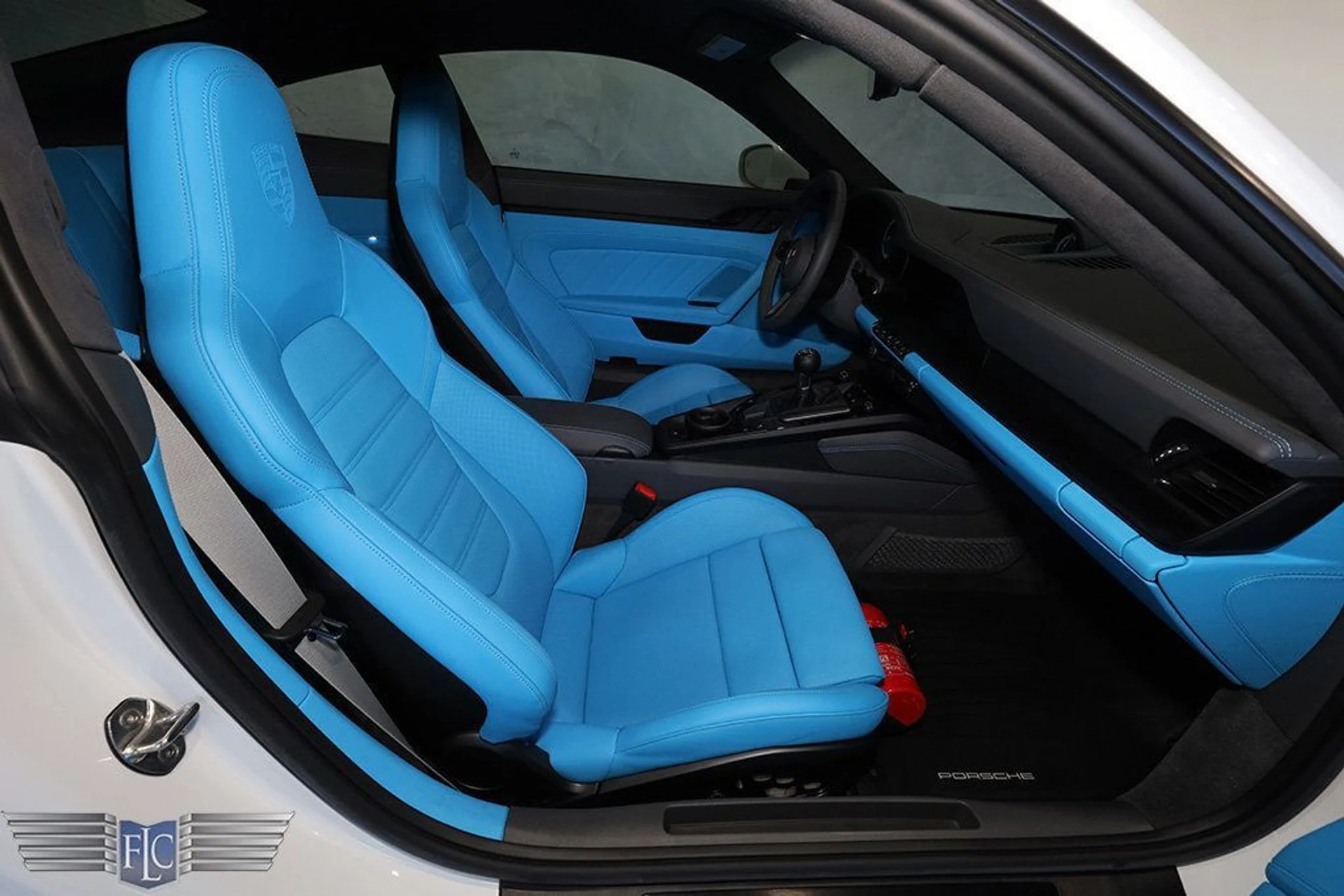 mph018_3007244551_used_2024_porsche_911_carreragtsmanualcoupe_9689_22738585_19_1024_b6c4b8aae9