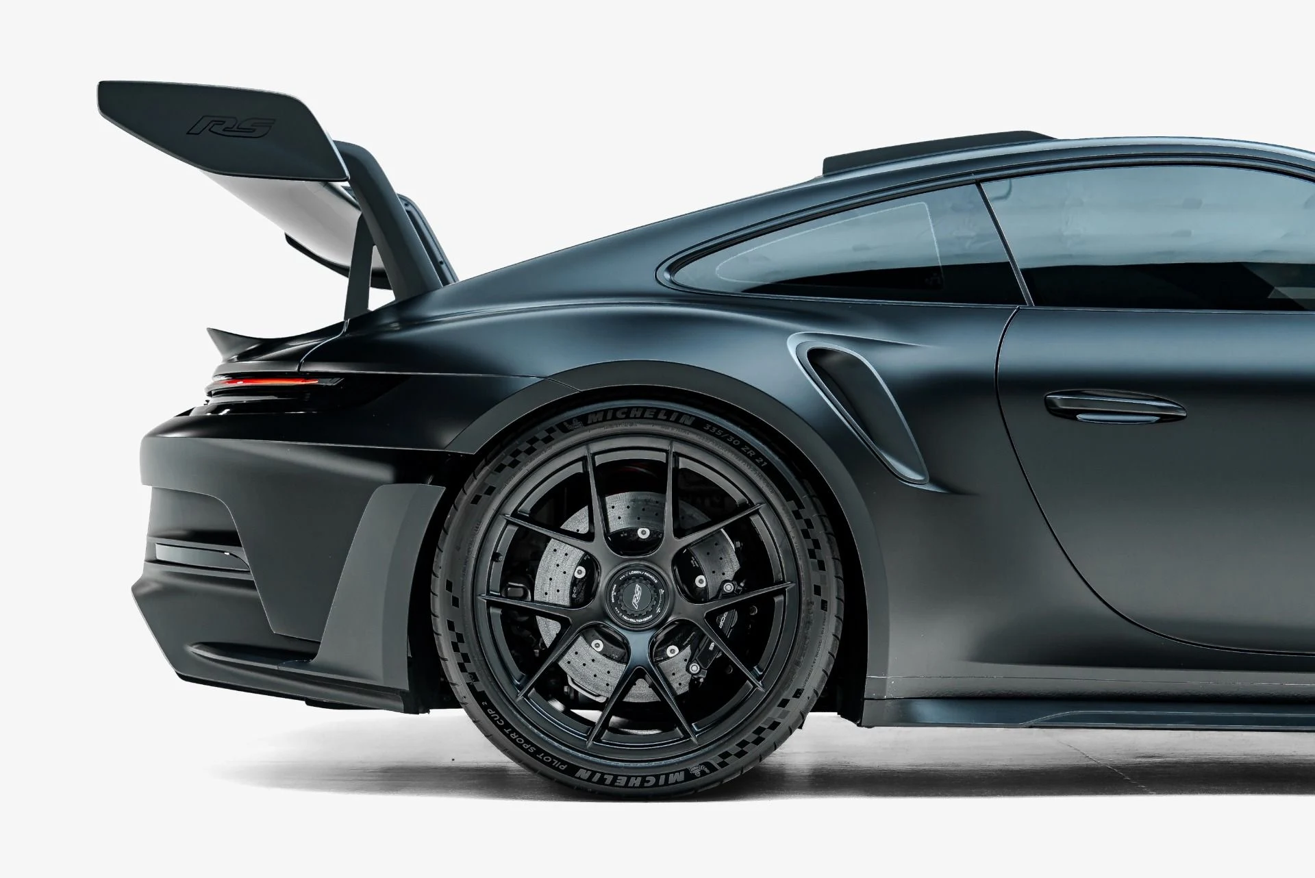 mph018_3010925136_Used_2025_Porsche_911_GT_3_RS_1789581751_7c6e00b54b