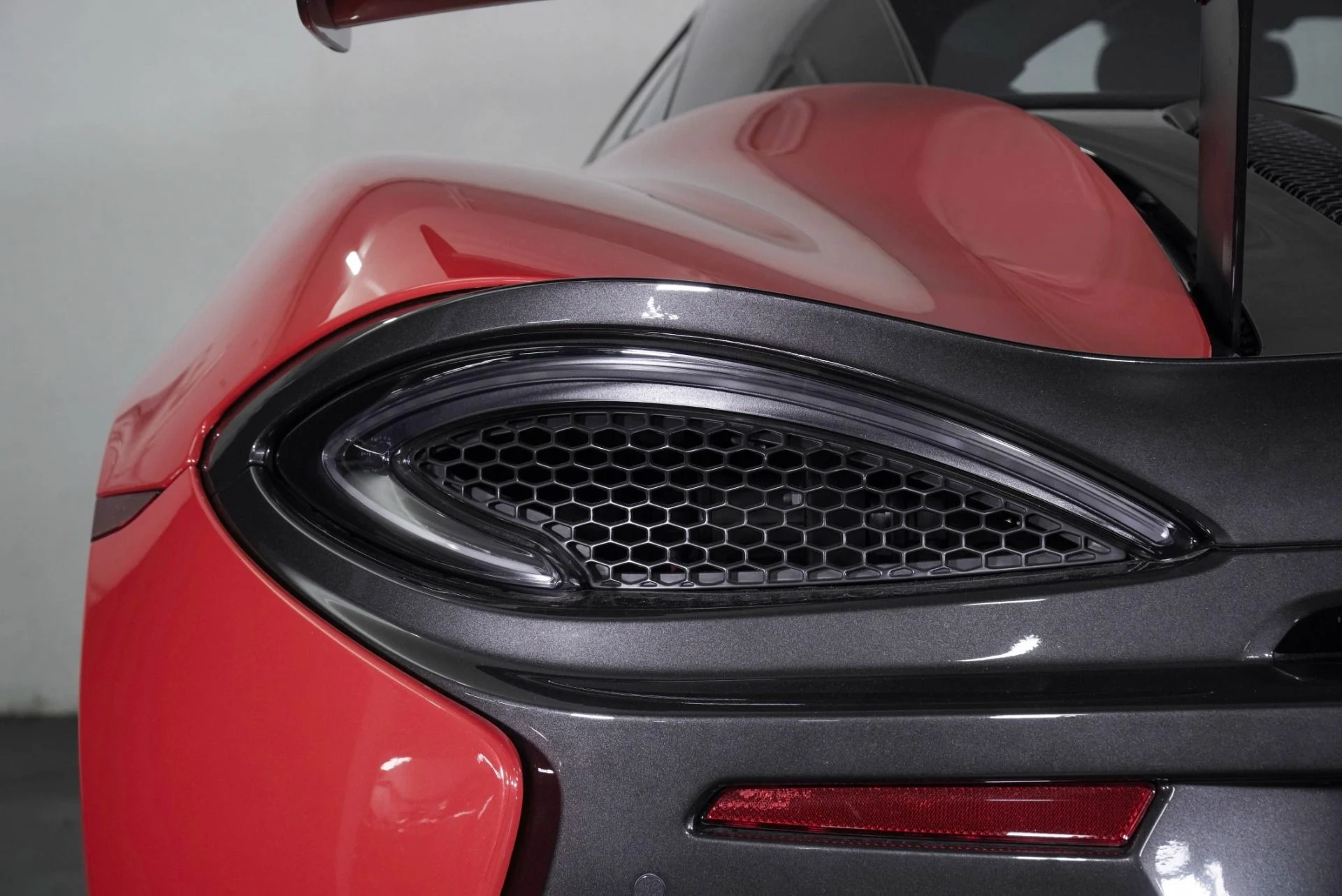 mph018_301278828_Used_2020_Mc_Laren_620_R_Certified_Preowned_1781281352_05f655f177