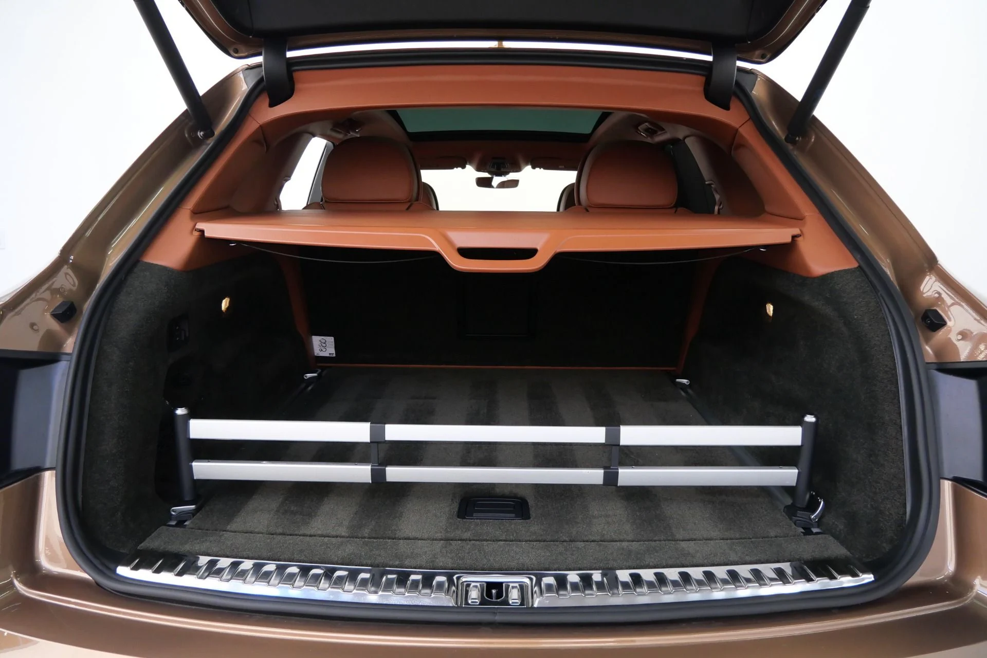 mph018_3016106755_Used_2017_Bentley_Bentayga_W12_Four_Seat_Comfort_Specification_with_Rear_Console_1776956660_a6e46a828f