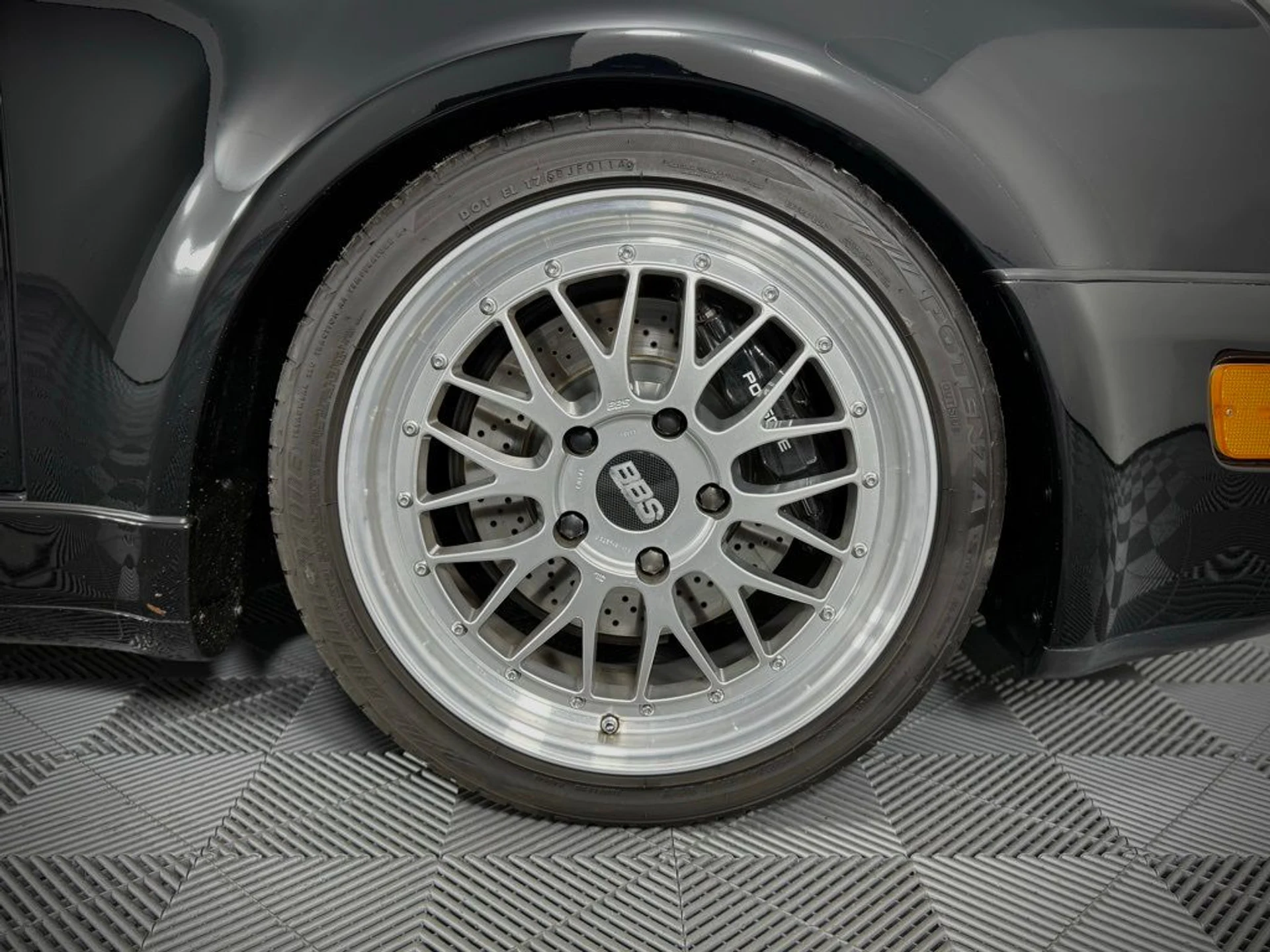 mph018_3021076635_90ced4ca04f04ea32a8b118ee1c54cde_11ddb853d5