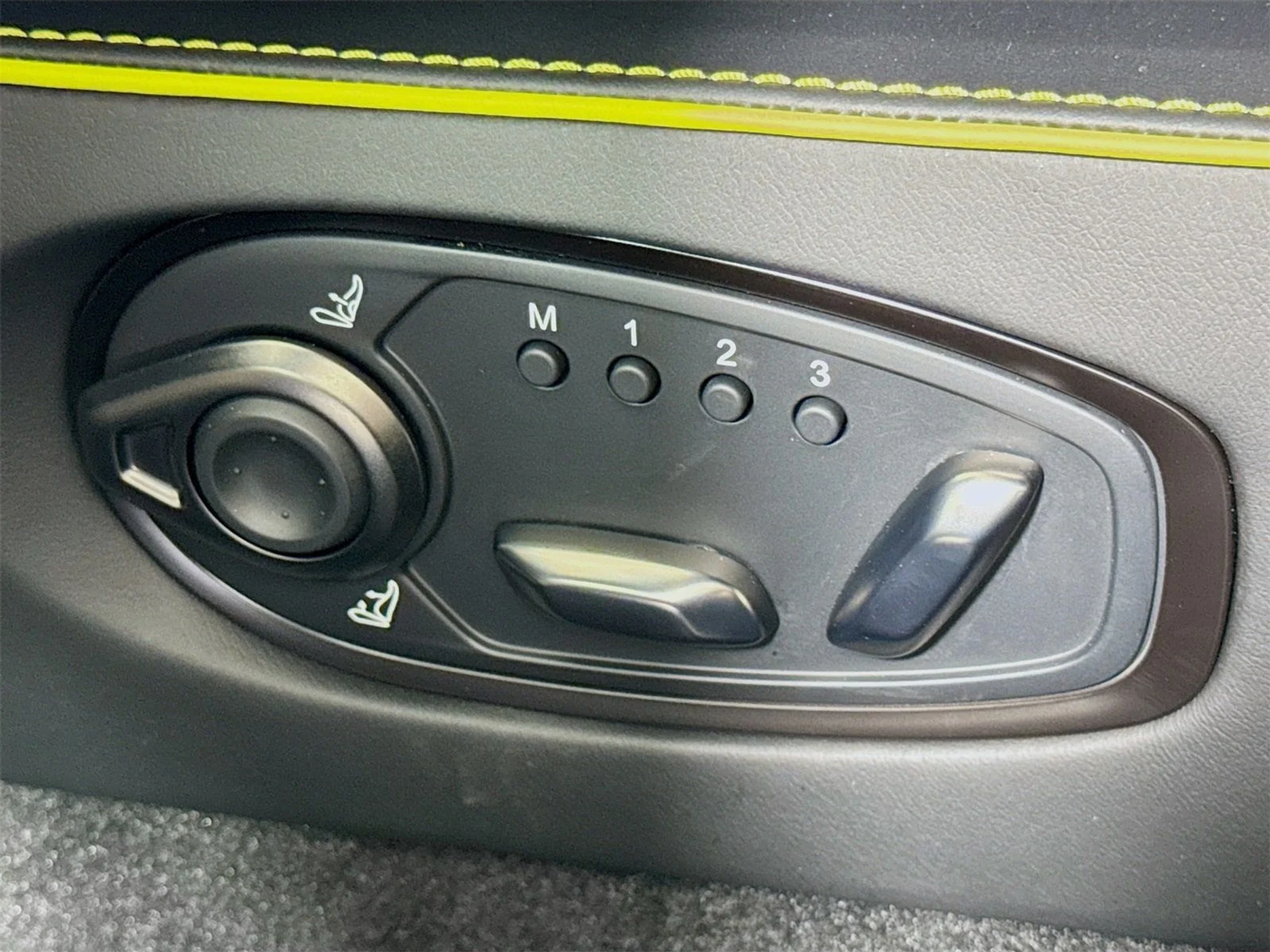 mph018_3026769611_06bcb19bbd3c529e8641aba783452849x_6d9ac7a39c