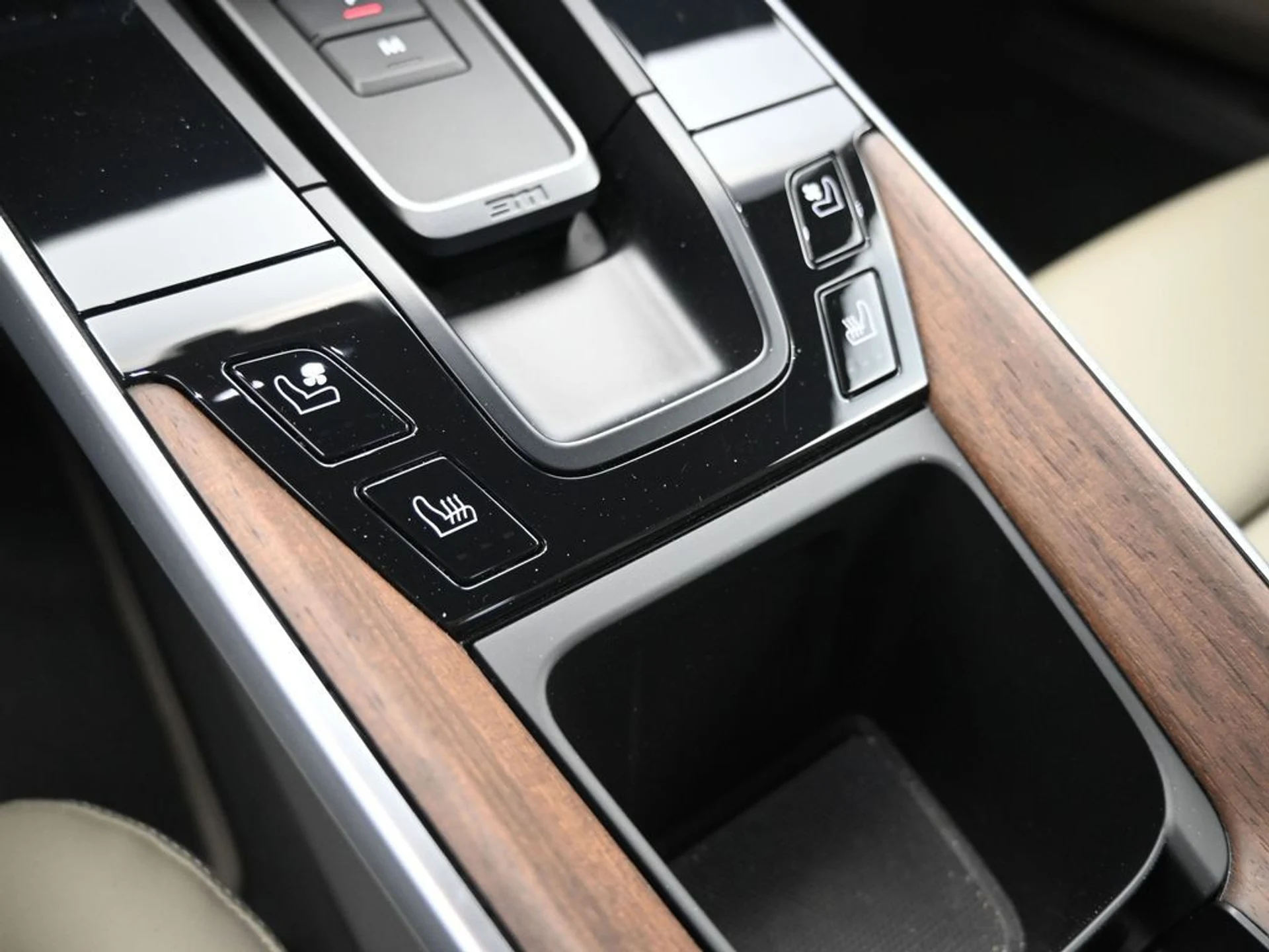 mph018_3028620225_9fb848a7f8ac28416a6a6e2a895dd31ax_7bf093231a