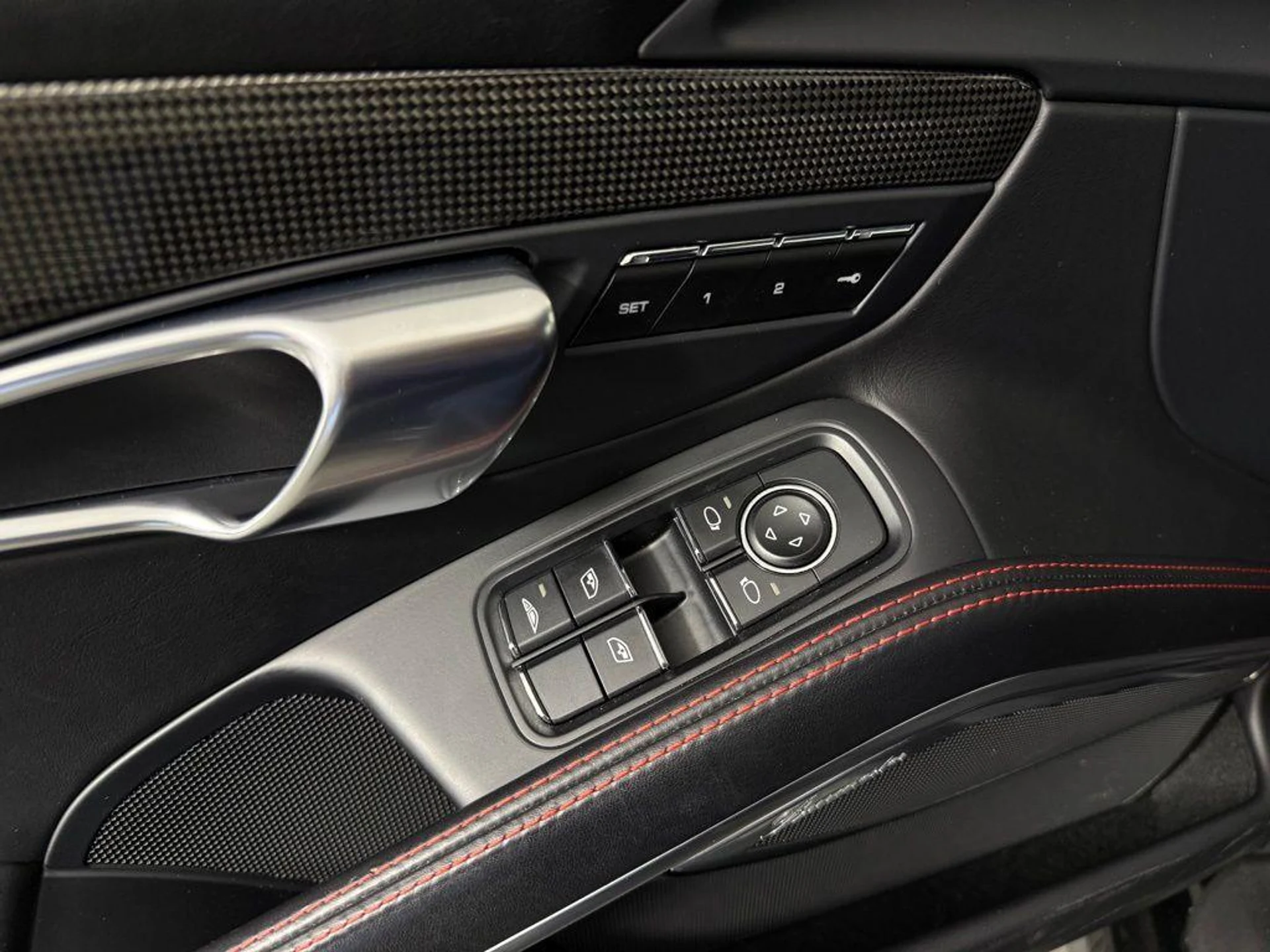 mph018_3030105156_aqugx_A_Mtvv1_O_Ui_MXD_3r_H_Ru_Enfo_M_49d3083f5f