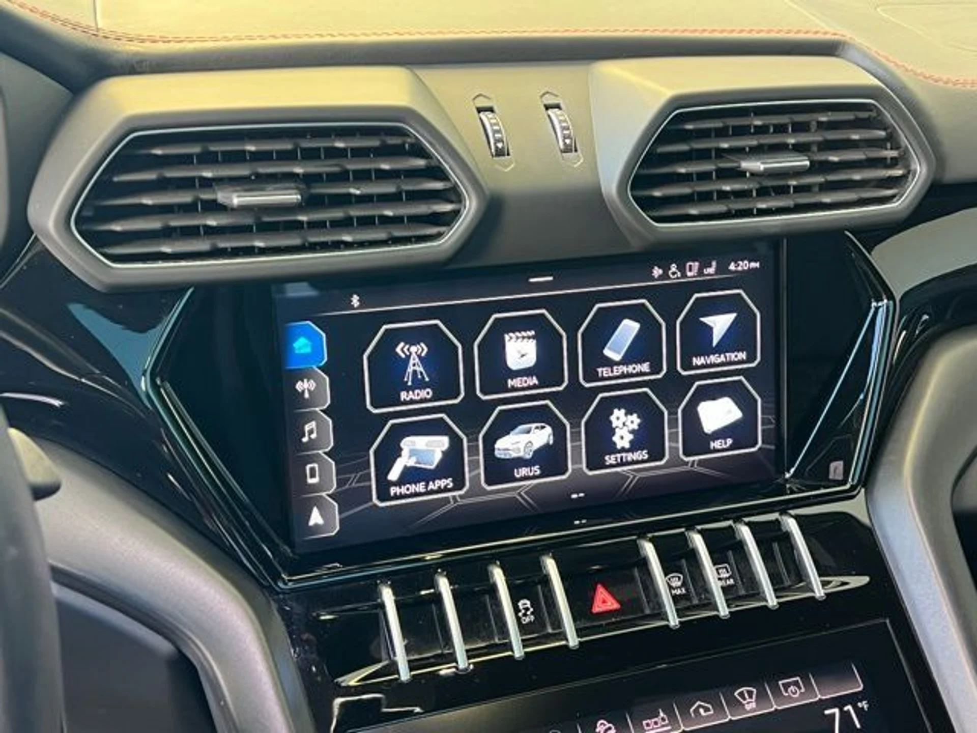 mph018_3031484172_5252cbf59619fb3c5802a06739655988x_84bbff24bf