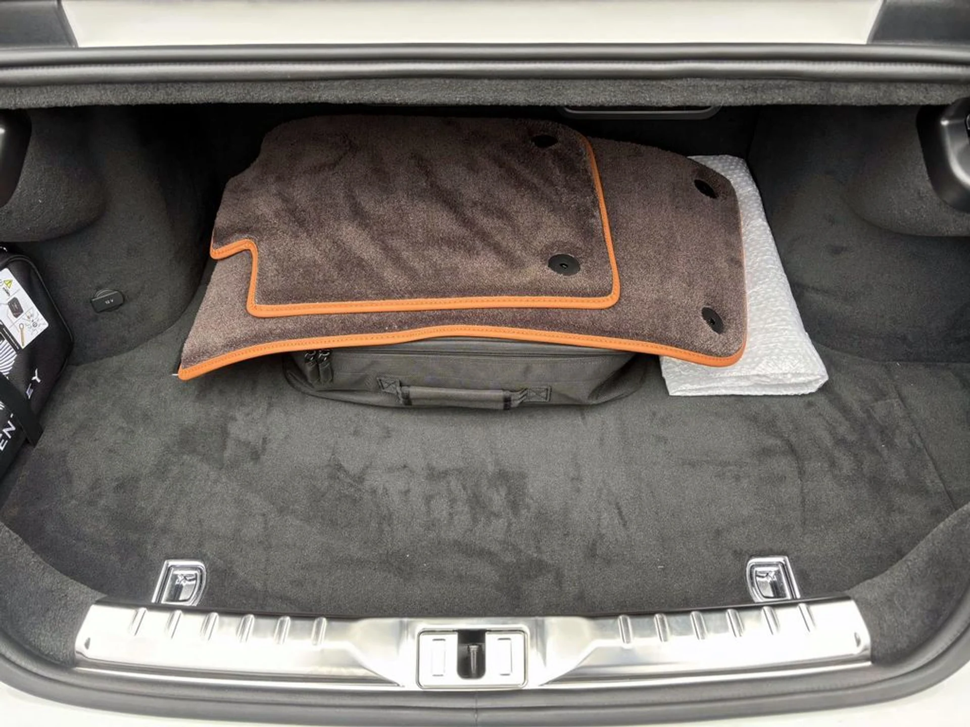 mph018_3031537252_385465683e81e4d55d7dbd7dc122eb71x_3e133446fd