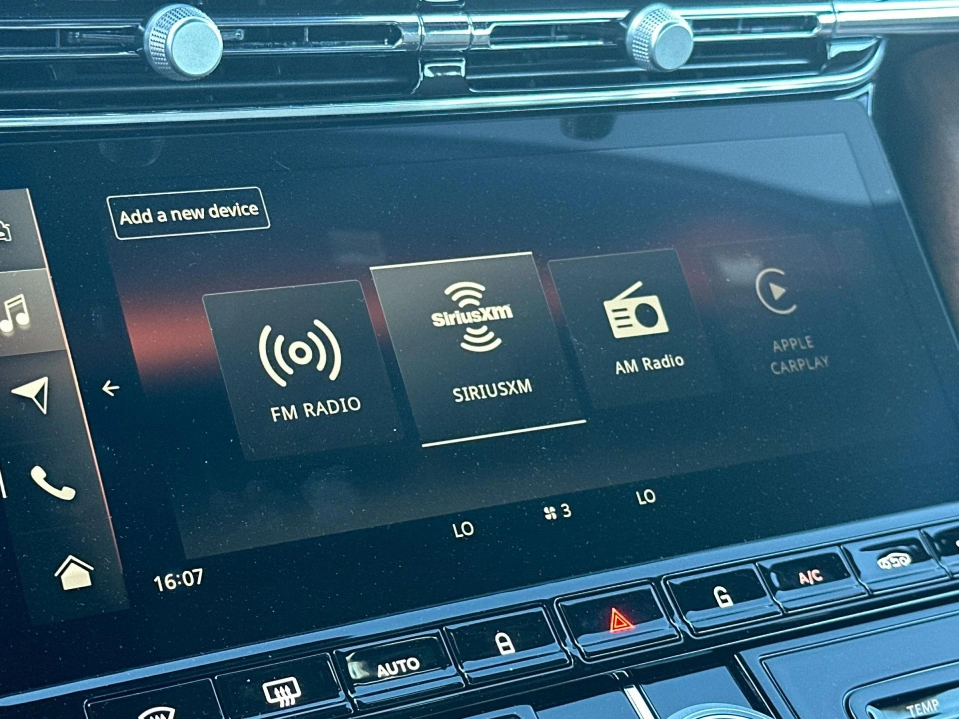 mph018_3034137395_New_2025_Aston_Martin_DB_12_1761746942_01f842f226