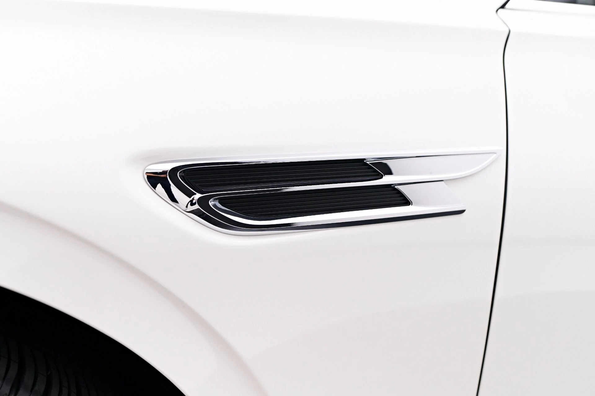 mph018_3038812087_Used_2021_Bentley_Flying_Spur_V8_1755391879_8d2b9e7e7b