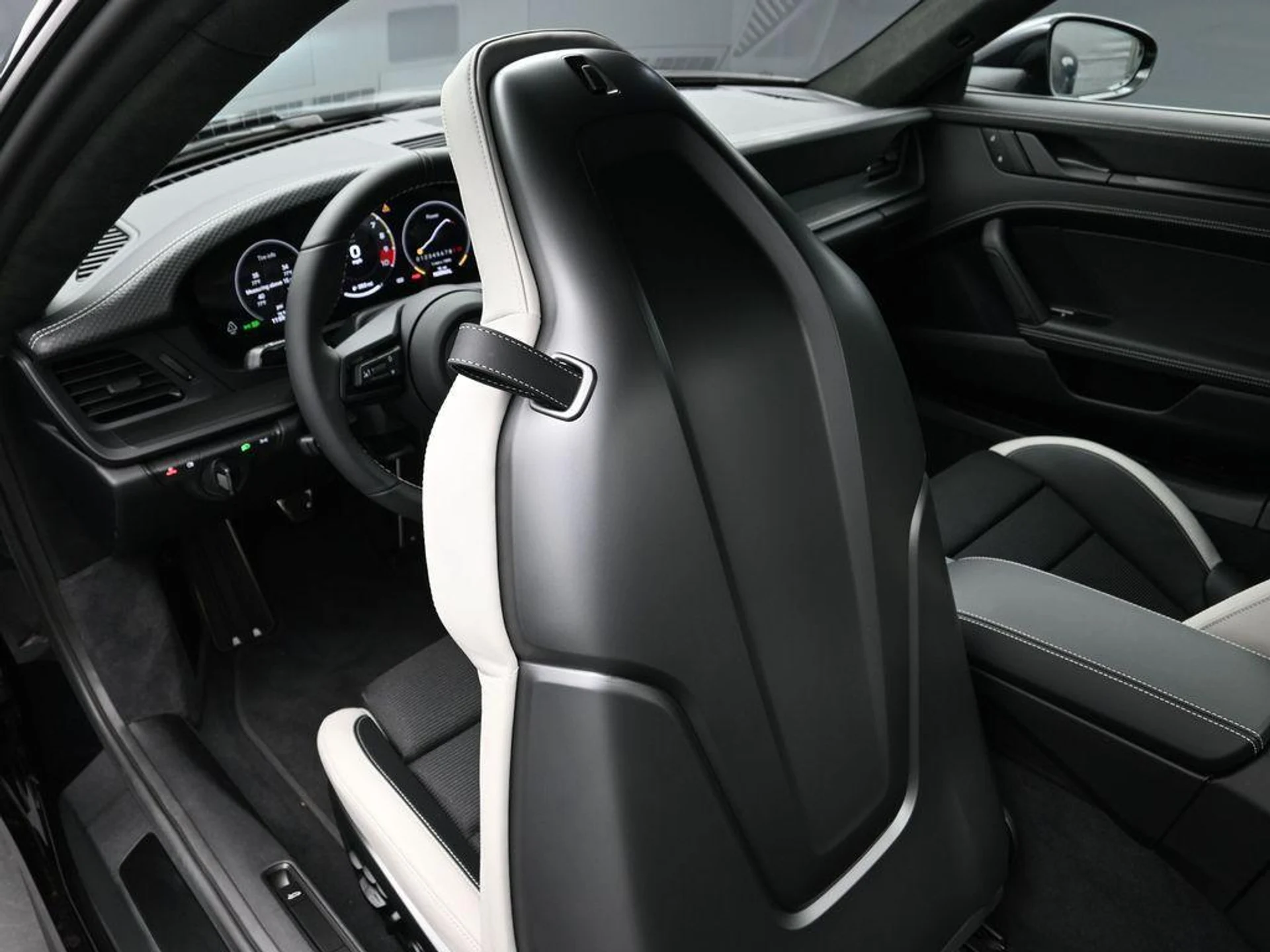 mph018_3039464888_v_Ccw_XSKB_Dn6_Q_Xsm_Lxb9_G_Xzhn_Ol4_2fdada6594