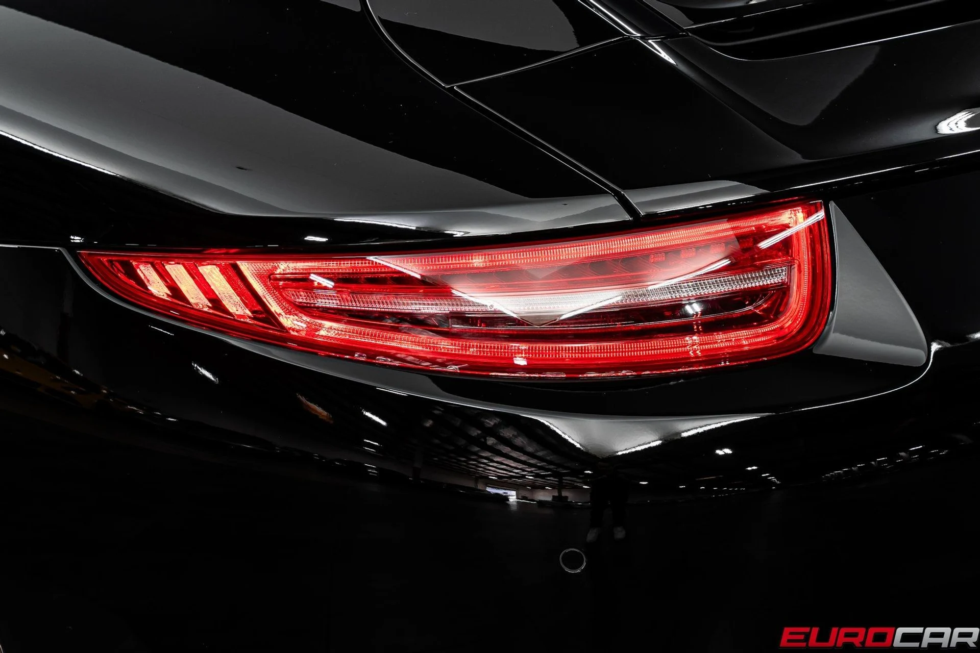 mph018_3042923628_image_19_4017925511