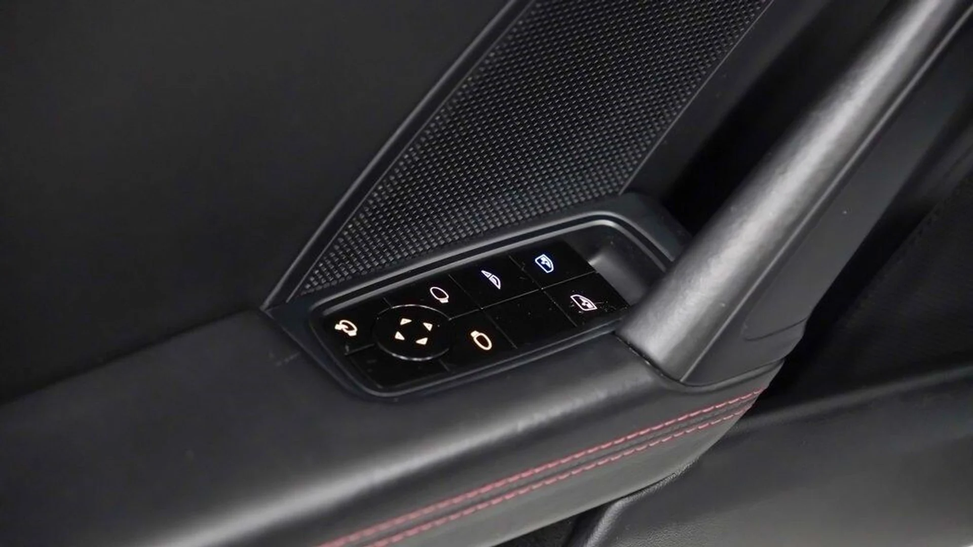 mph018_3043333130_b851f46f9a3596082eef13228346d712x_949dcd589a