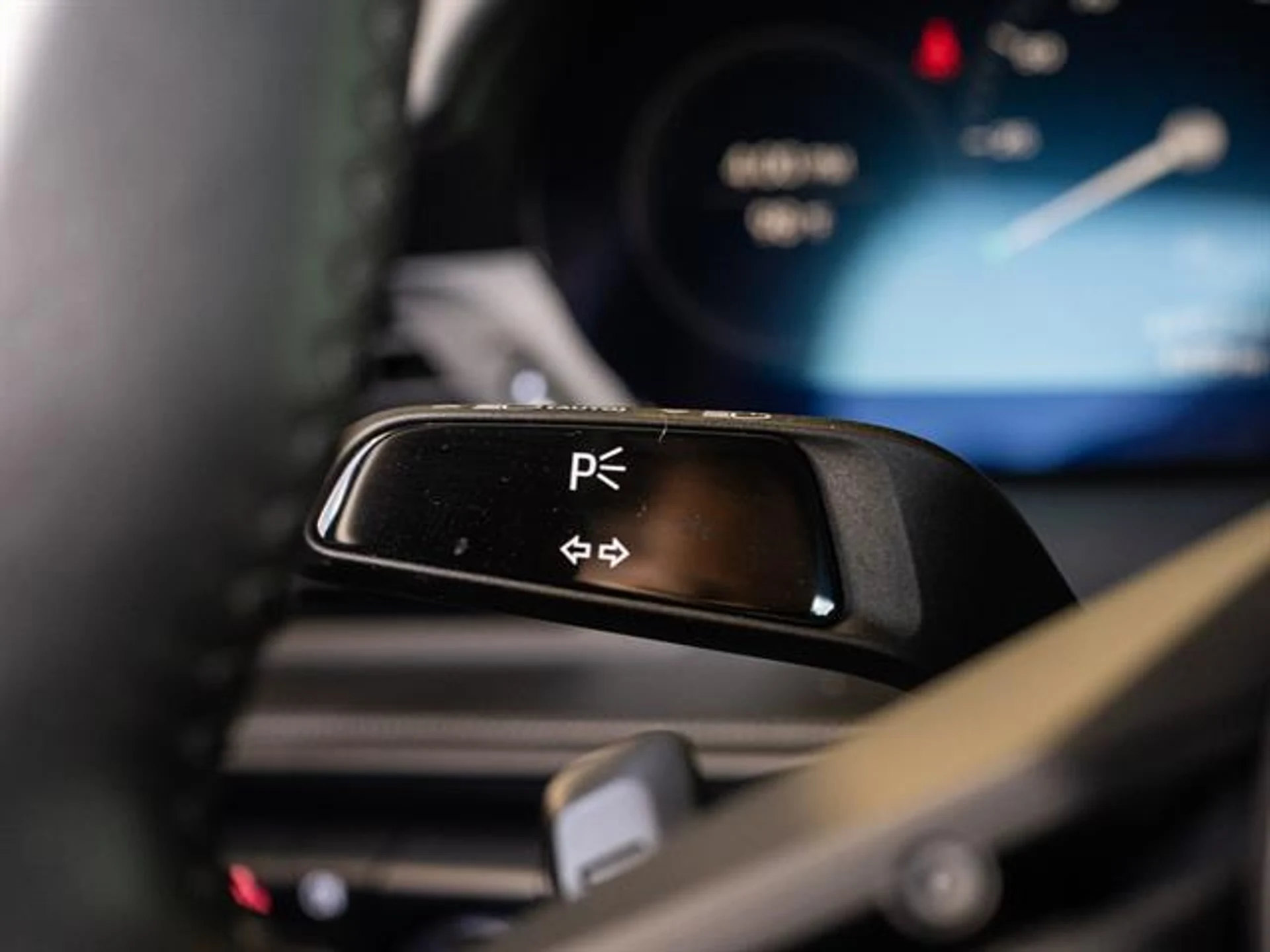 mph018_3043447628_Lg_P_WD_18_o1_l_Gfq3_O0k5g1a8_II_453765b4b2