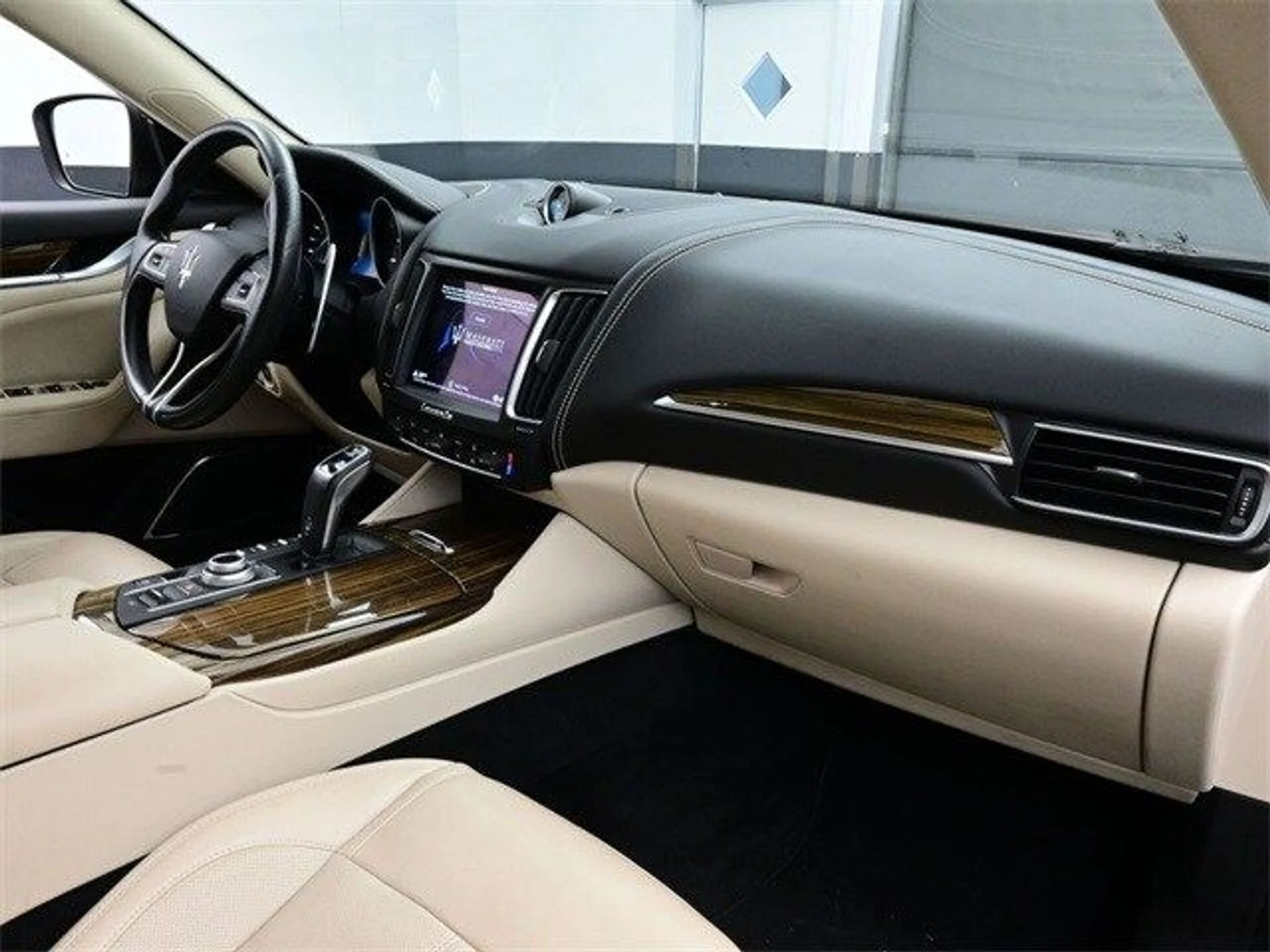 mph018_3044717271_05c3ad5c576e9470964fa593f3840009x_270c550f3f