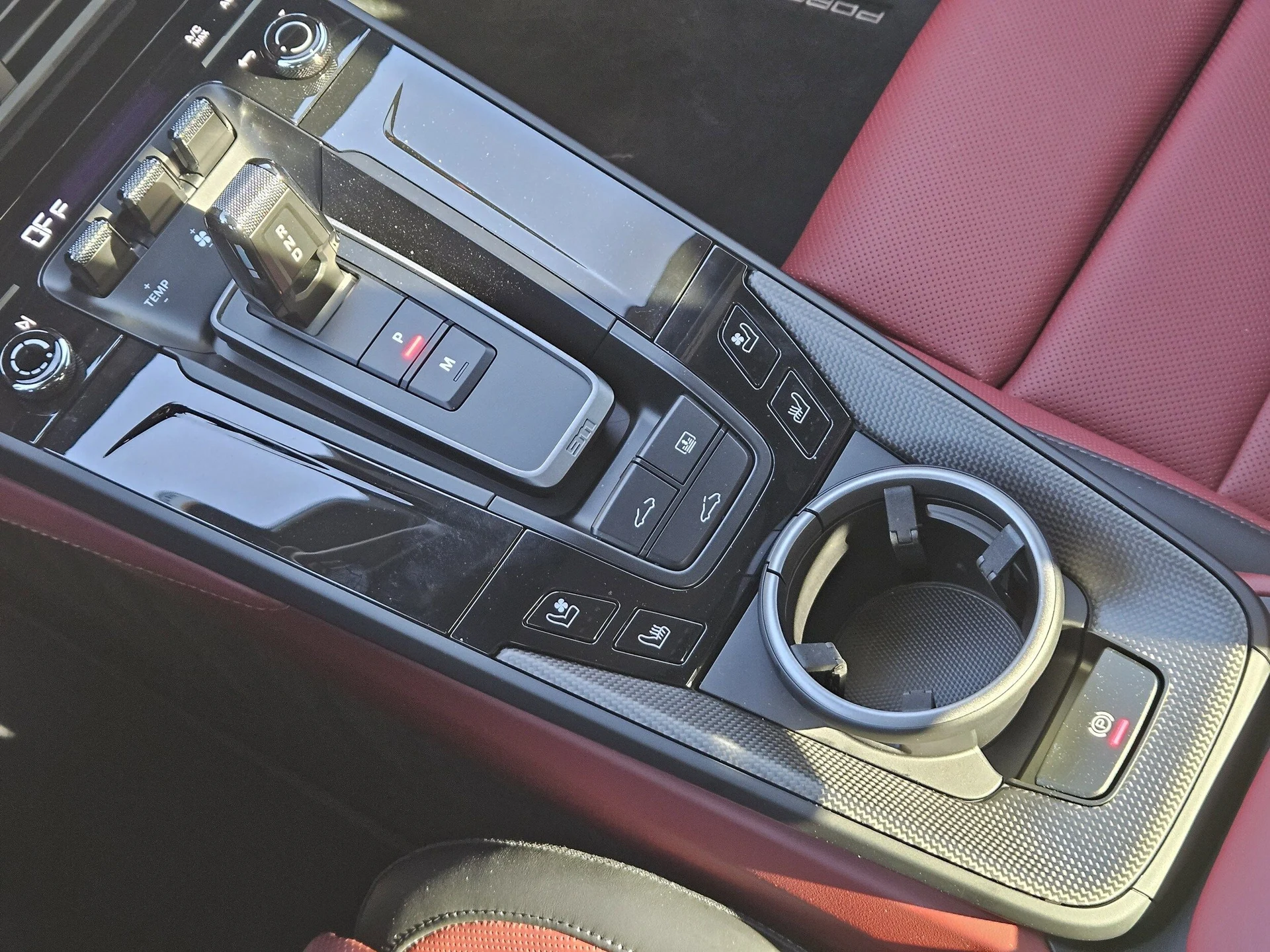 mph018_3045470360_65686f3ed272bd7b1ce6bdc1cdcc287dx_239e3661b3