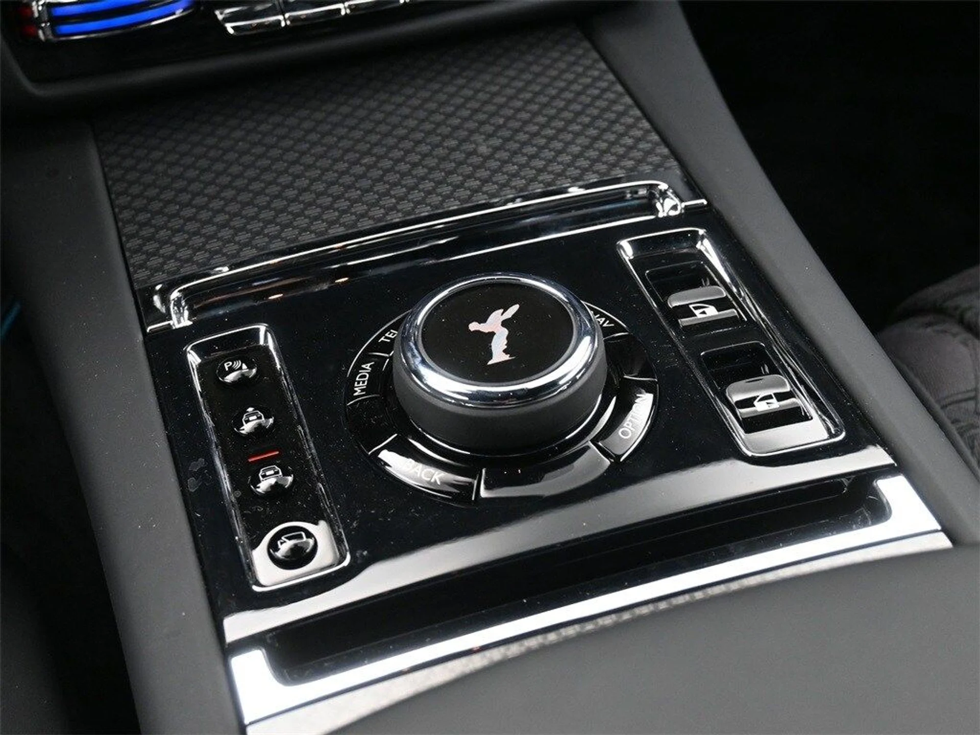 mph018_3048606935_2640a33db485622d8a833c1ce672fe86x_fe4dacd91e