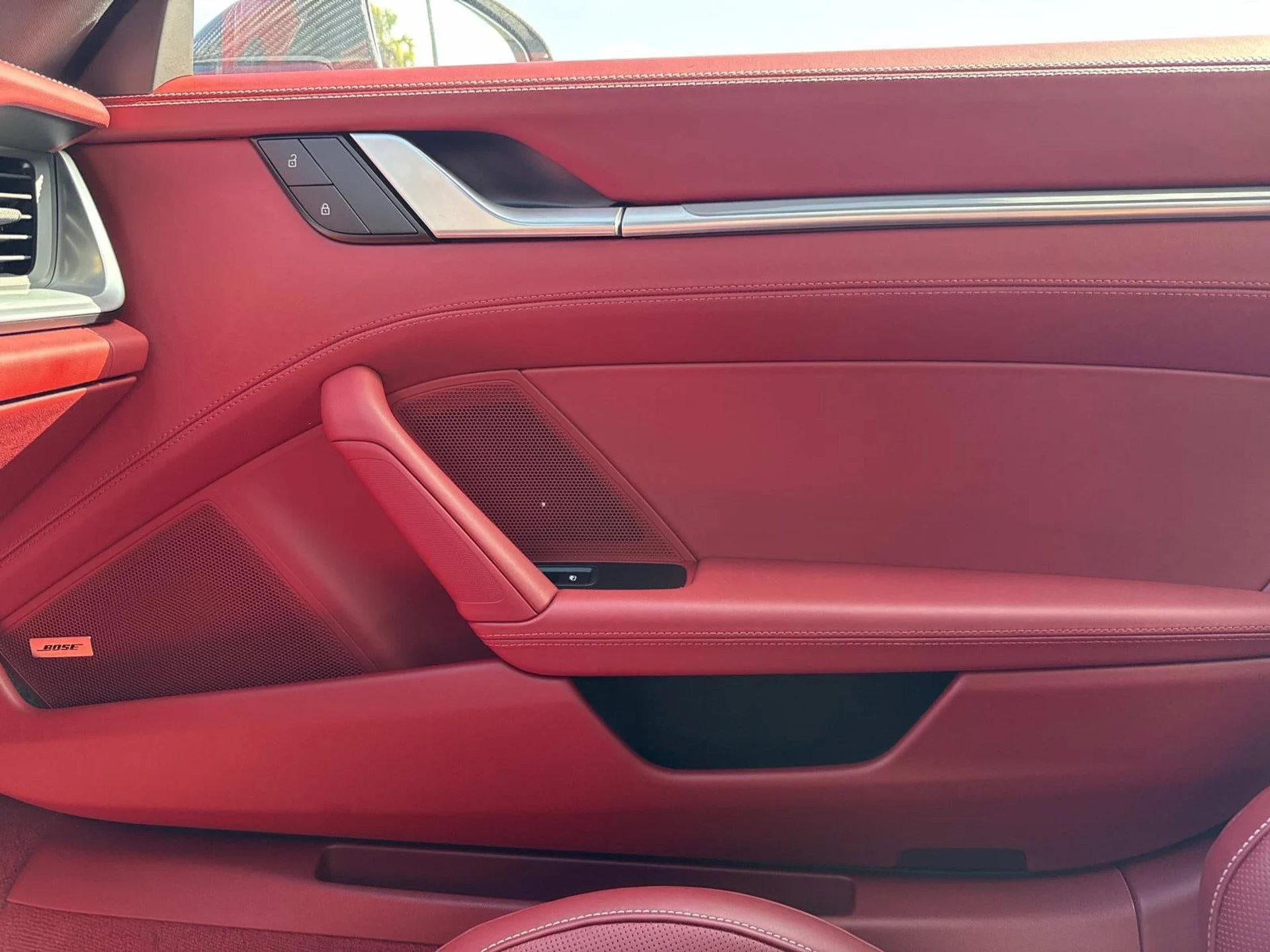 mph018_3049844127_a60710cd1bc289a07af9131441bb5e8ex_558a71d772