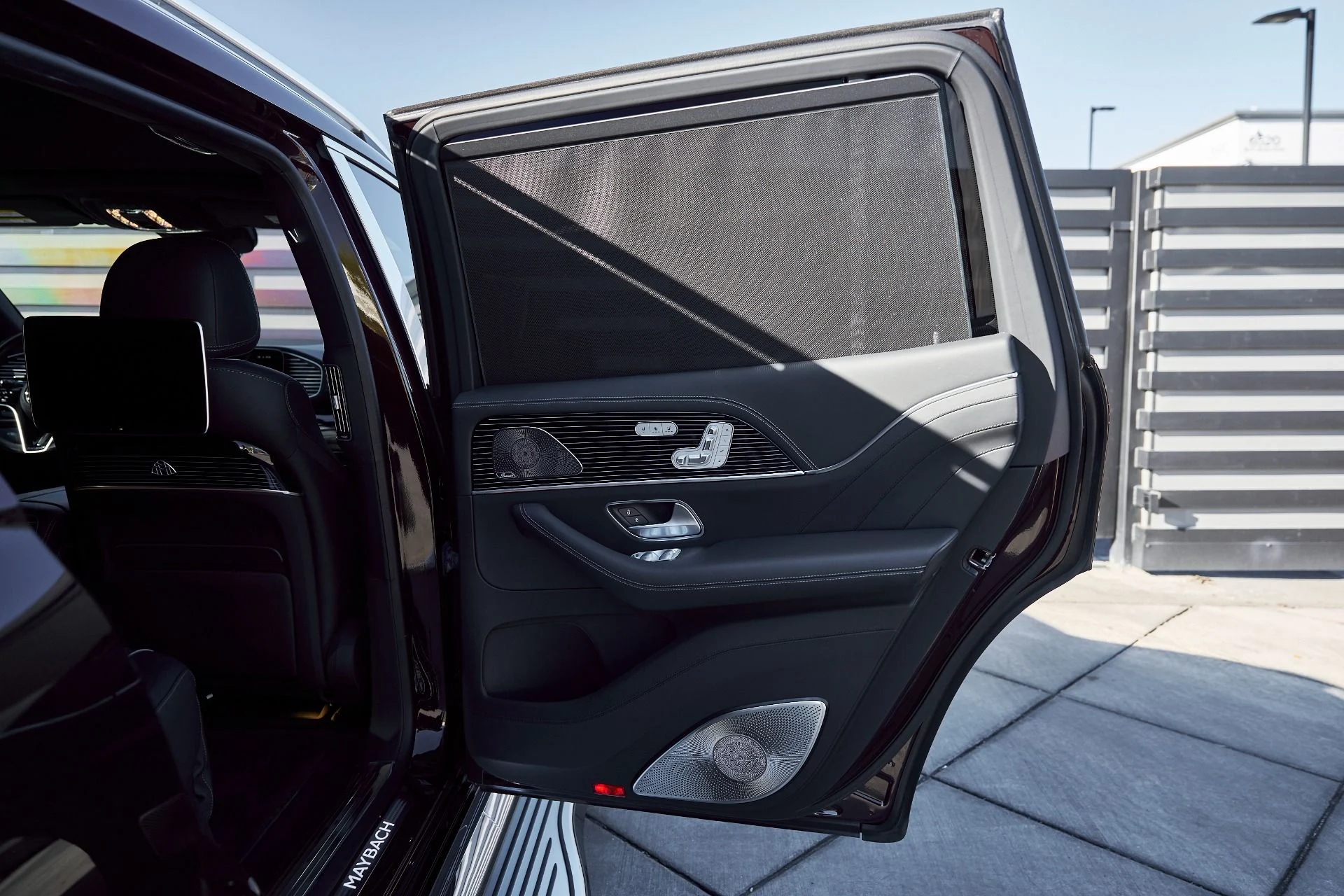 mph018_3050168947_Used_2024_Mercedes_Benz_GLS_Maybach_GLS_600_1766882784_6e1db91812