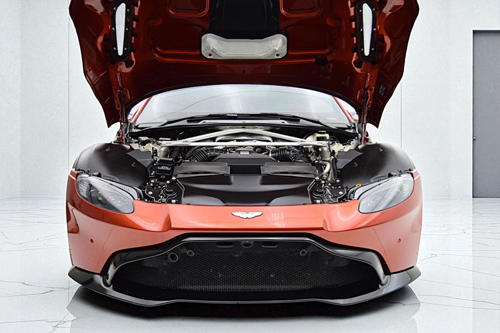 mph018_3054936282_Used_2020_Aston_Martin_Vantage_Coupe_497030882d