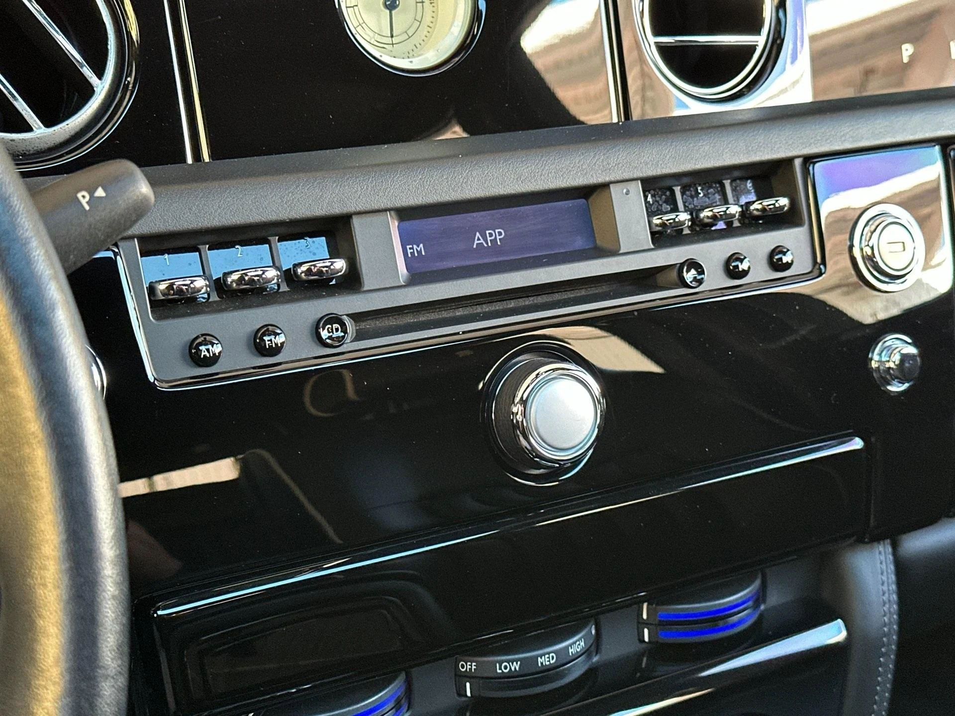 mph018_305745646_Used_2008_Rolls_Royce_Phantom_Series_I_1751459102_48ee478040