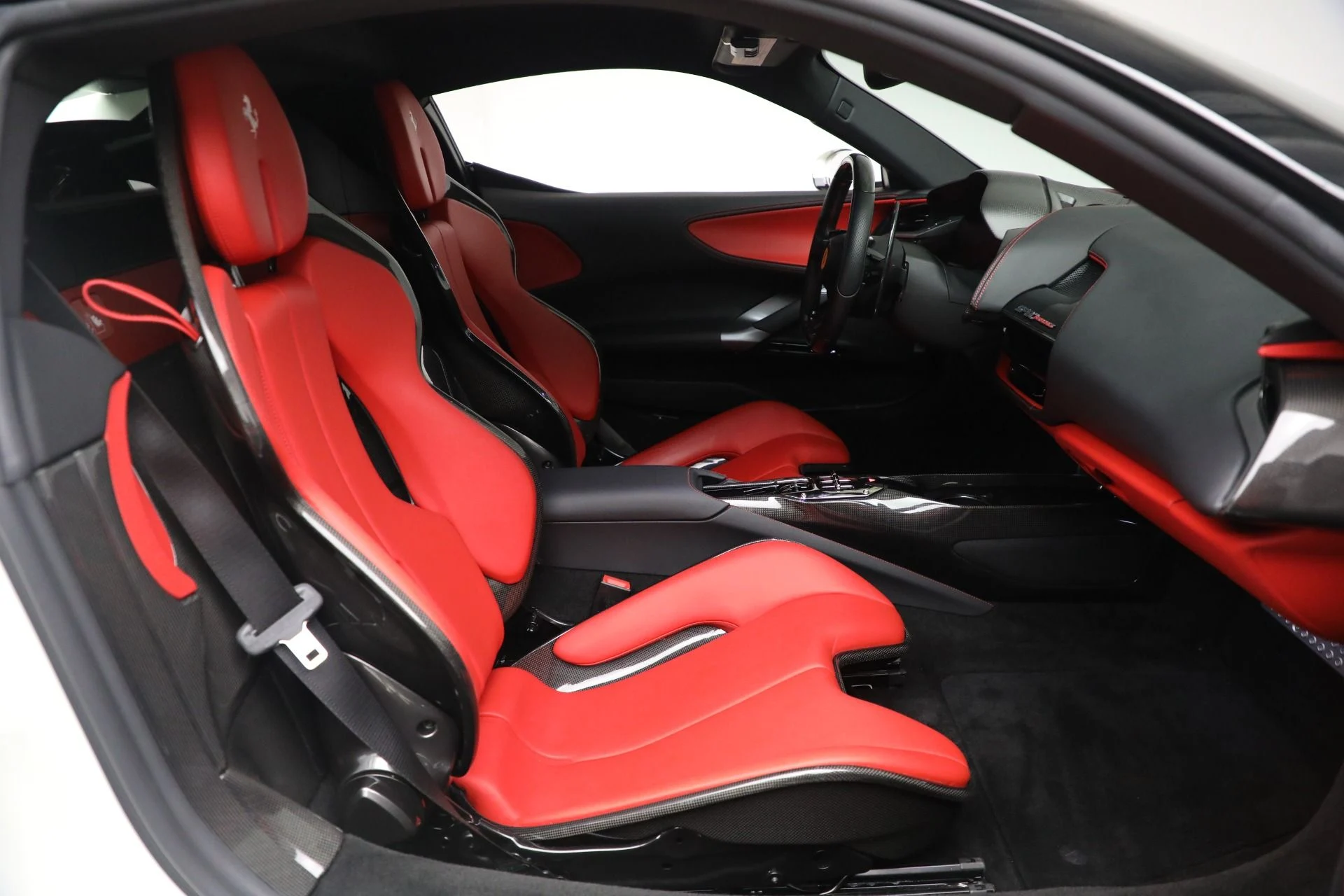 mph018_3058476924_Used_2021_Ferrari_SF_90_Stradale_e32e7ad03d