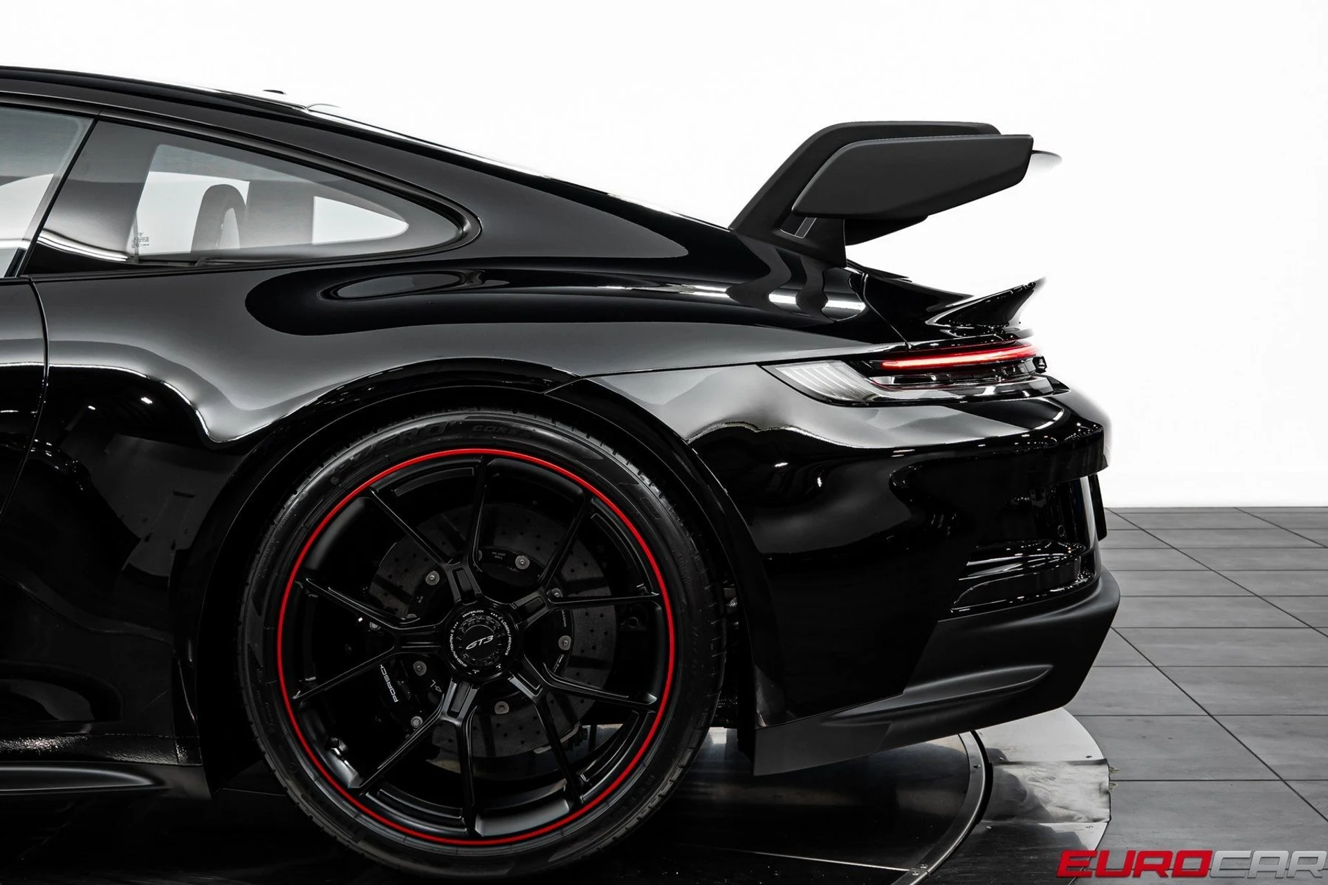 mph018_3073129077_image_19_eae6d714a3