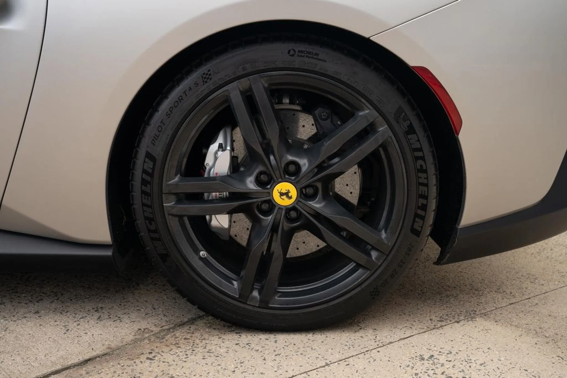 mph018_3073343732_56b2a54ae8af44069f9a1e5196c2b8eb_332fe81ce0