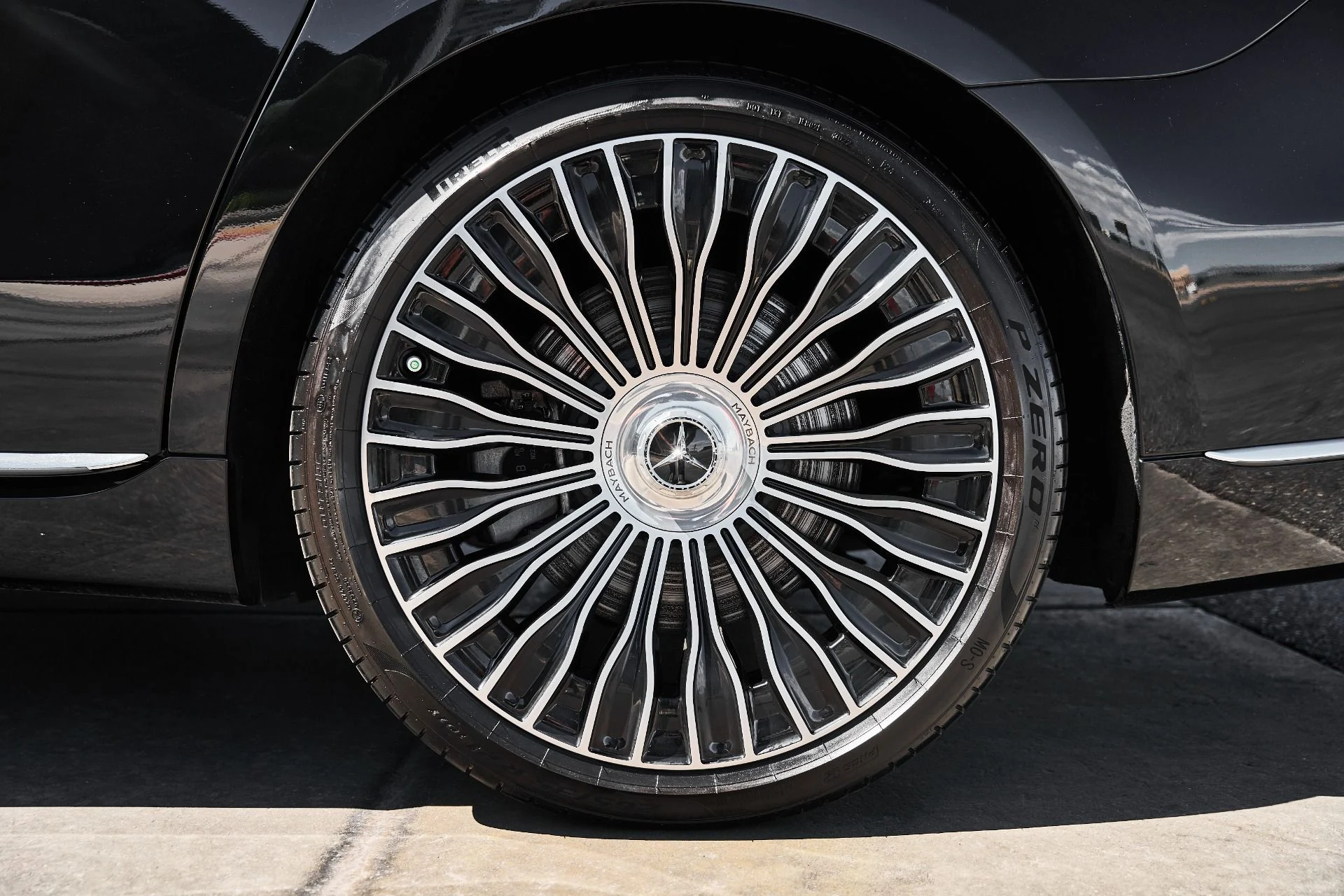 mph018_3077321846_Used_2023_Mercedes_Benz_S_Class_Maybach_S_680_1781575786_4c5d547d50